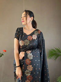 Thumbnail for Malishka Banarasi Silk Jacquard Rich Pallu Black Saree With Blouse Piece - Distacart