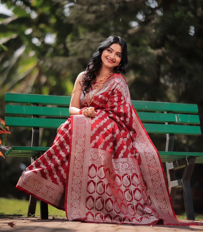 Malishka lichi Silk Jacquard Saree With Blouse Piece - Red - Distacart