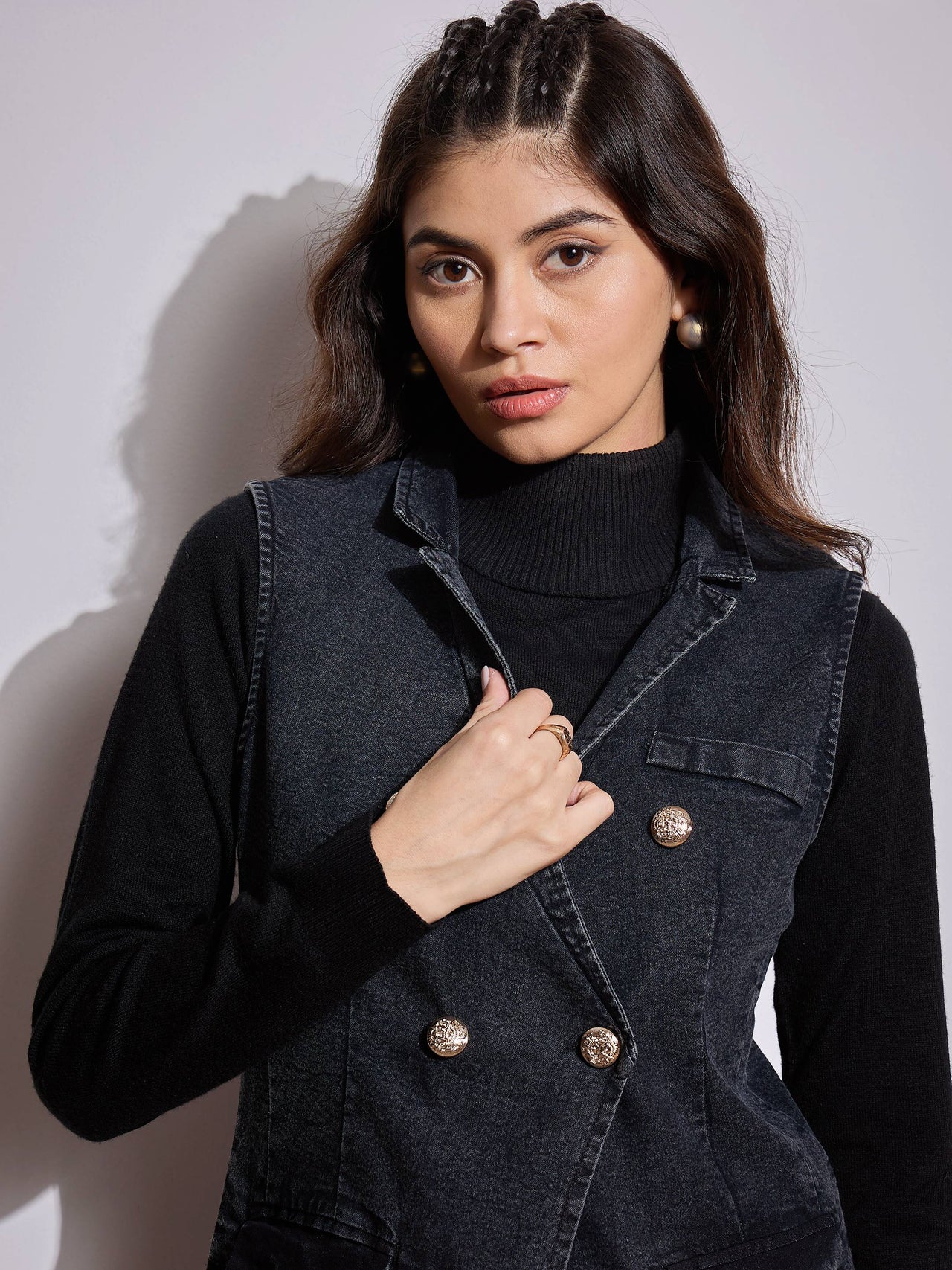 Buy Lyush Women Black Denim Flap Pocket Sleeveless Jacket