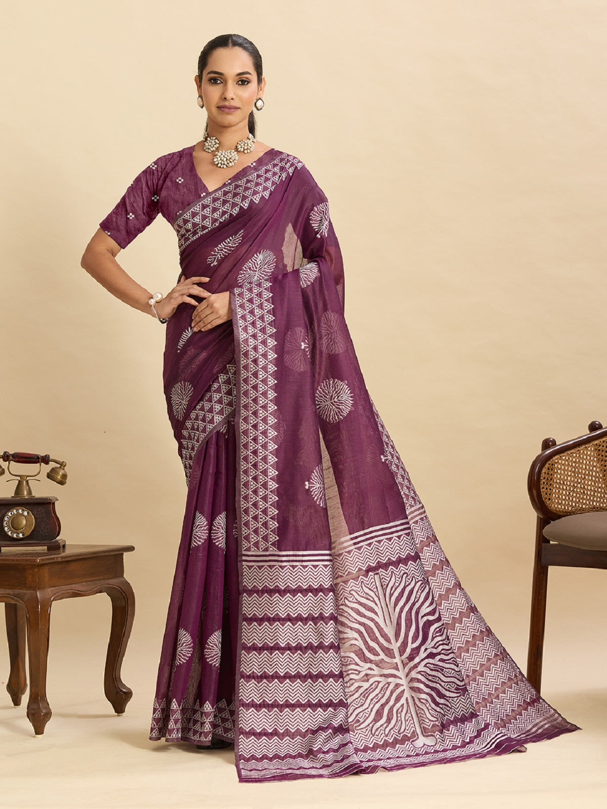 Dwija Fashion Dark Purple Casual Wear Soft Silk Bas Weaving Saree With Unstitched Blouse - Dista