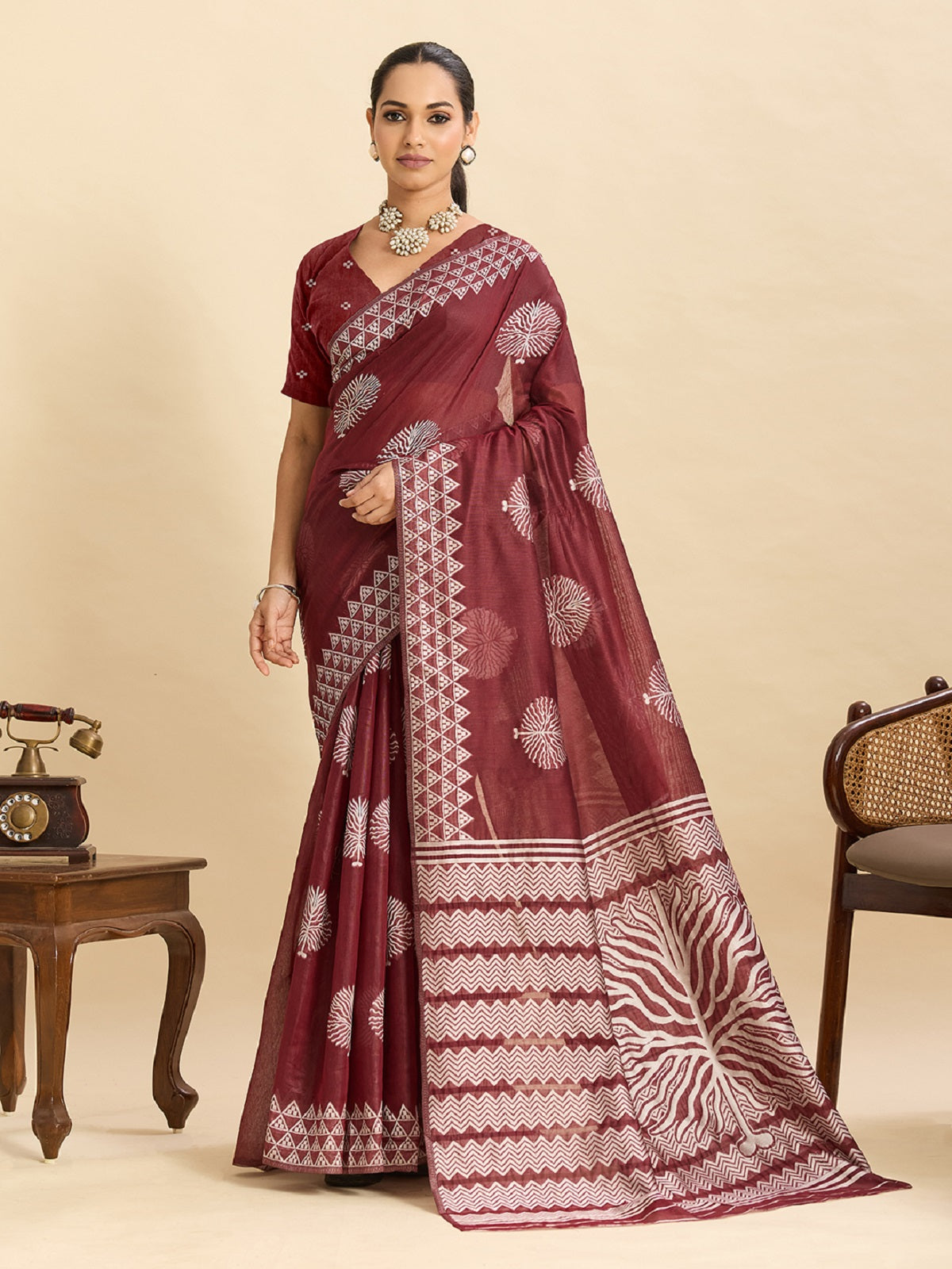 Dwija Fashion Maroon Casual Wear Soft Silk Bas Weaving Saree With Unstitched Blouse - Dista