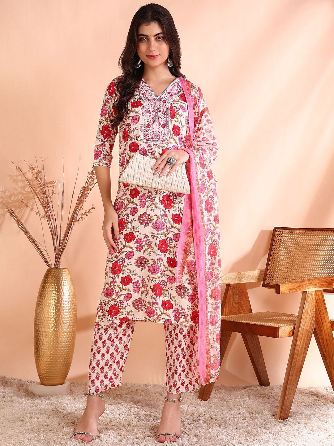 Ode by House of Pataudi Floral Printed Pure Cotton Straight Kurta with Trousers & Dupatta - Distacart