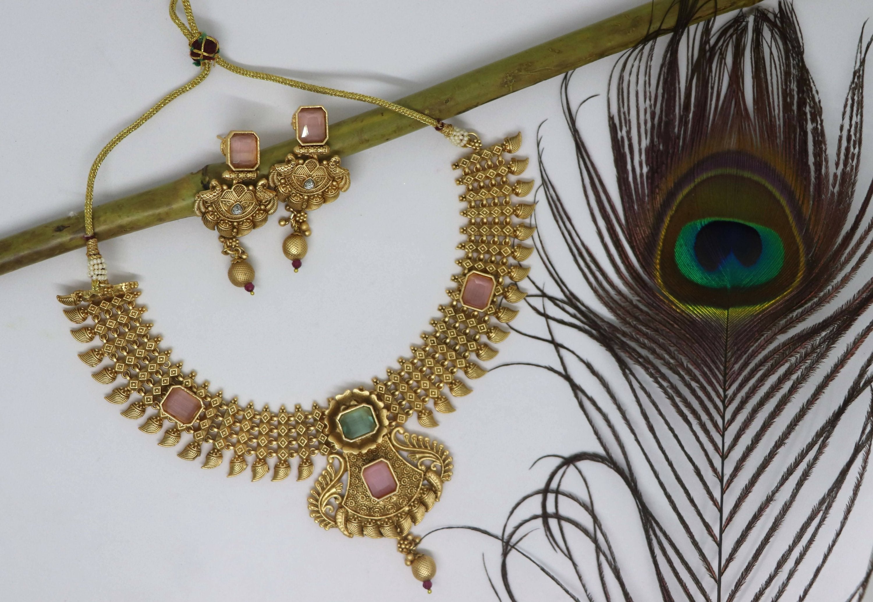 Joban Fashion Peach&Green Stone Pure Brass With Rajwadi Polish Necklace Set