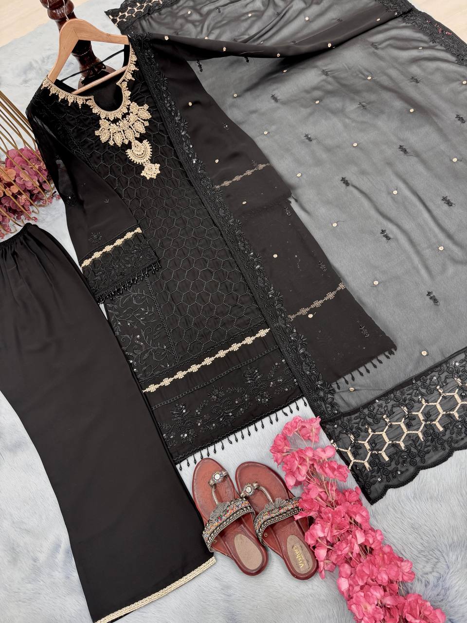 SIE Party Special Heavy Faux Georgette Salwar Kameez