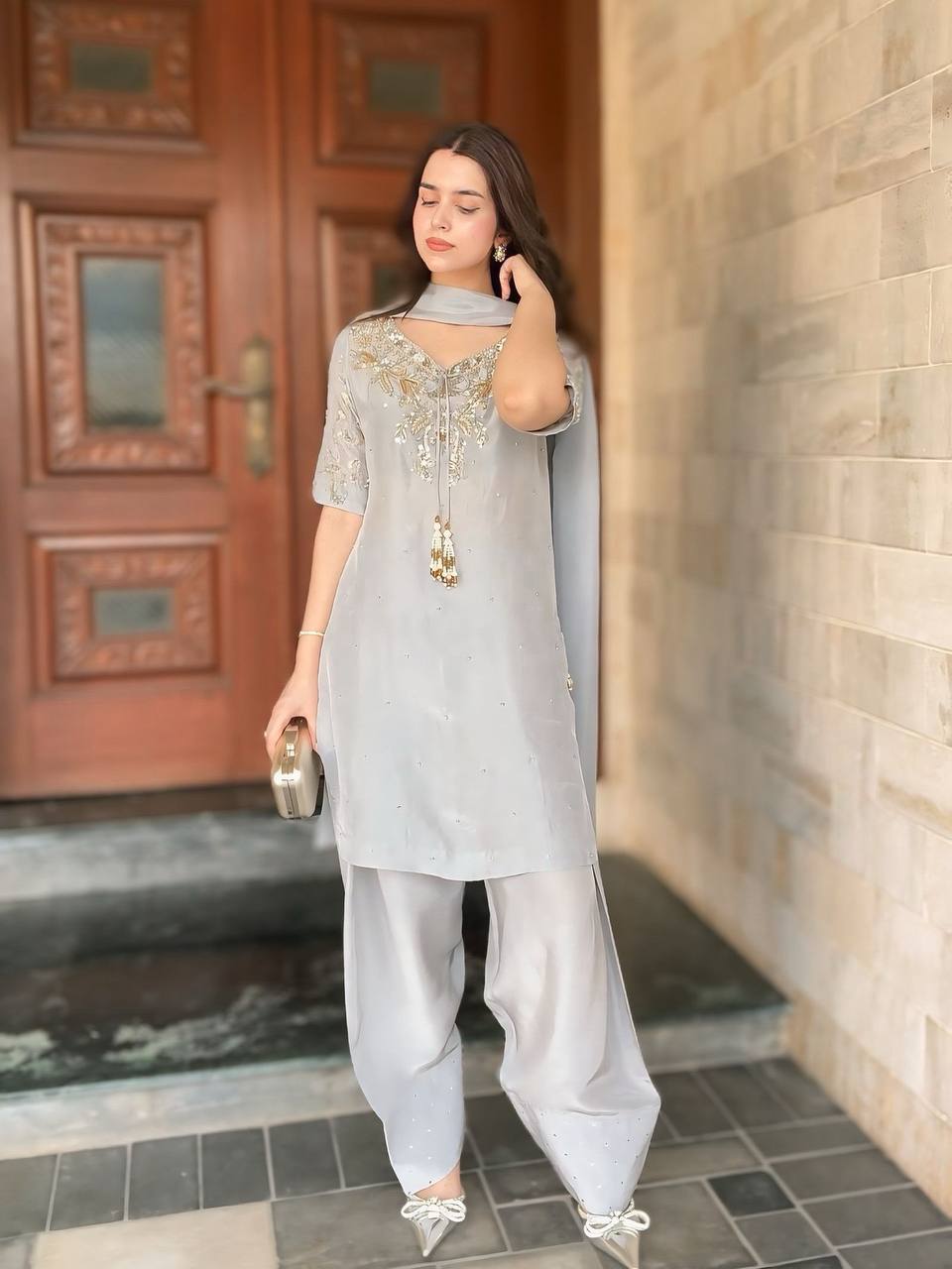 SIE Party Special Pur Natural Crepe Fabric Trendy Salwar Suit