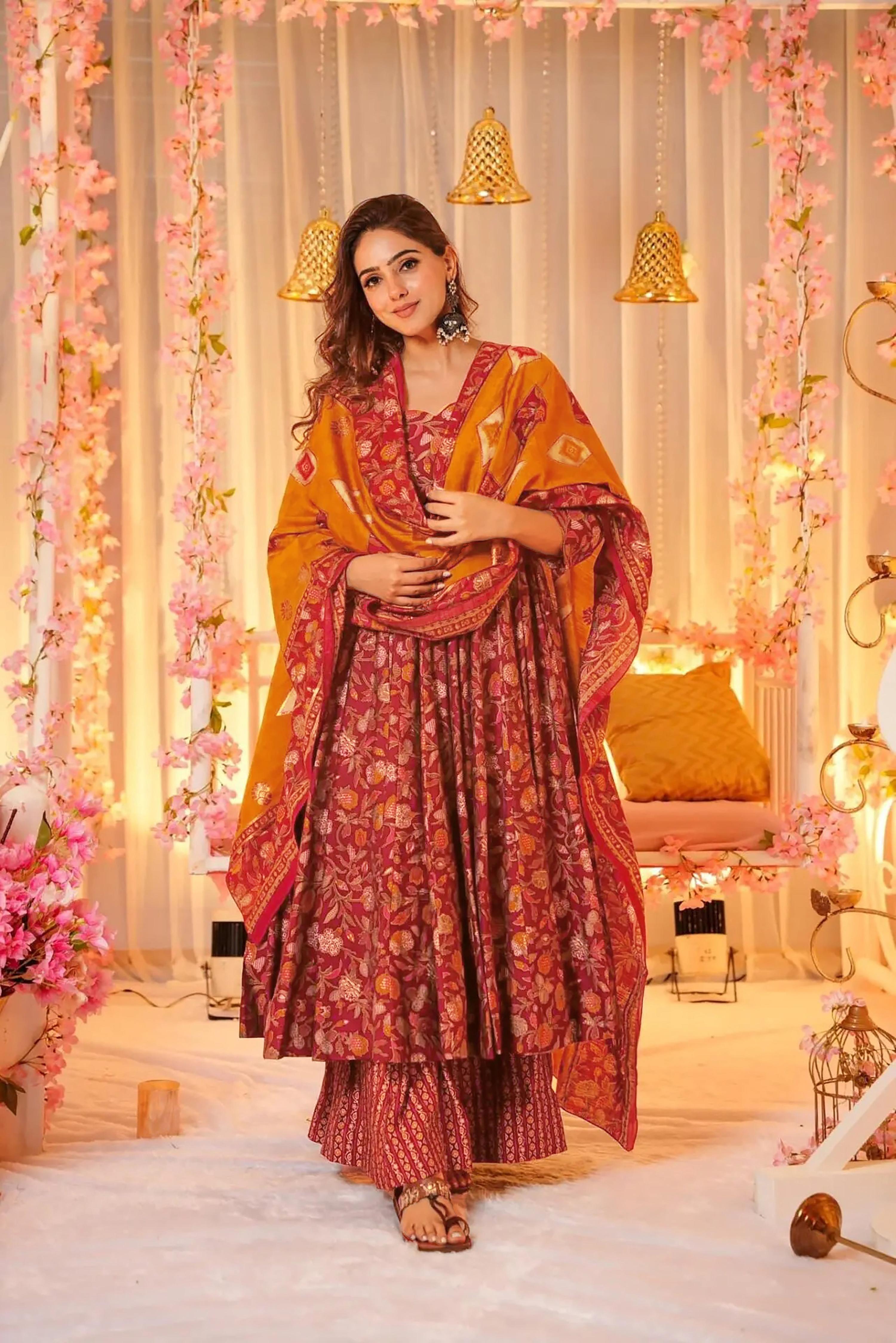 Sonakshi Women's Peach Maslin Digital Print Full Round Flair Anarkali Gown Set With Dupatta - Distacart