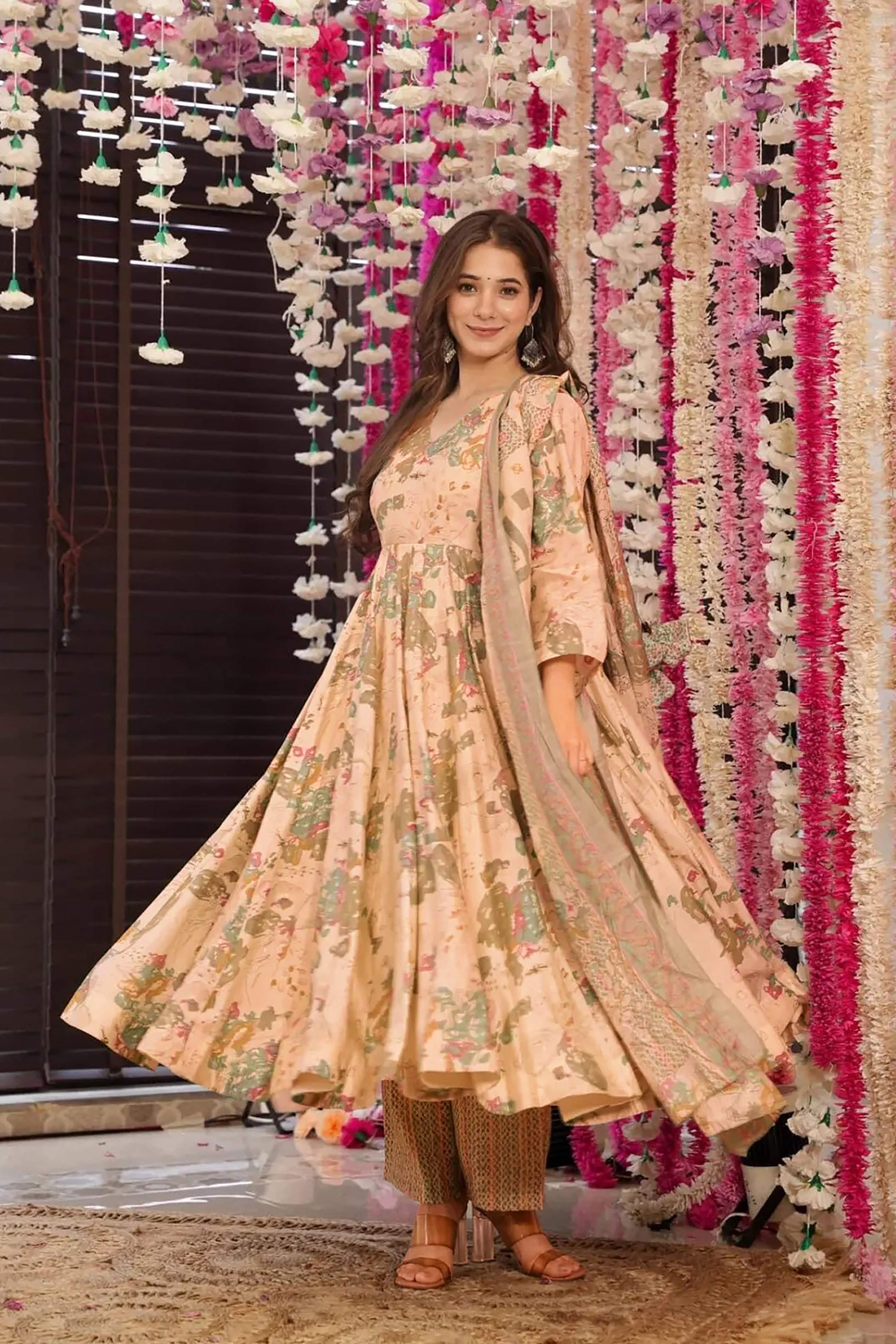Sonakshi Women's Peach Maslin Digital Print Full Round Flair Anarkali Gown Set With Dupatta - Distacart