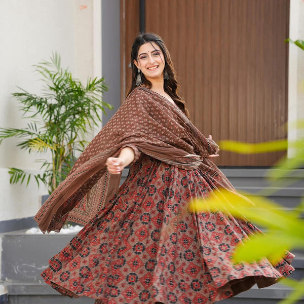 Sonakshi Women's Coffie Maslin Digital Print Full Round Flair Anarkali Gown Set With Dupatta - Distacart