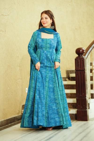 Sonakshi Women's Blue Georgette Digital Print Full Round Flair Anarkali Gown Set With Dupatta