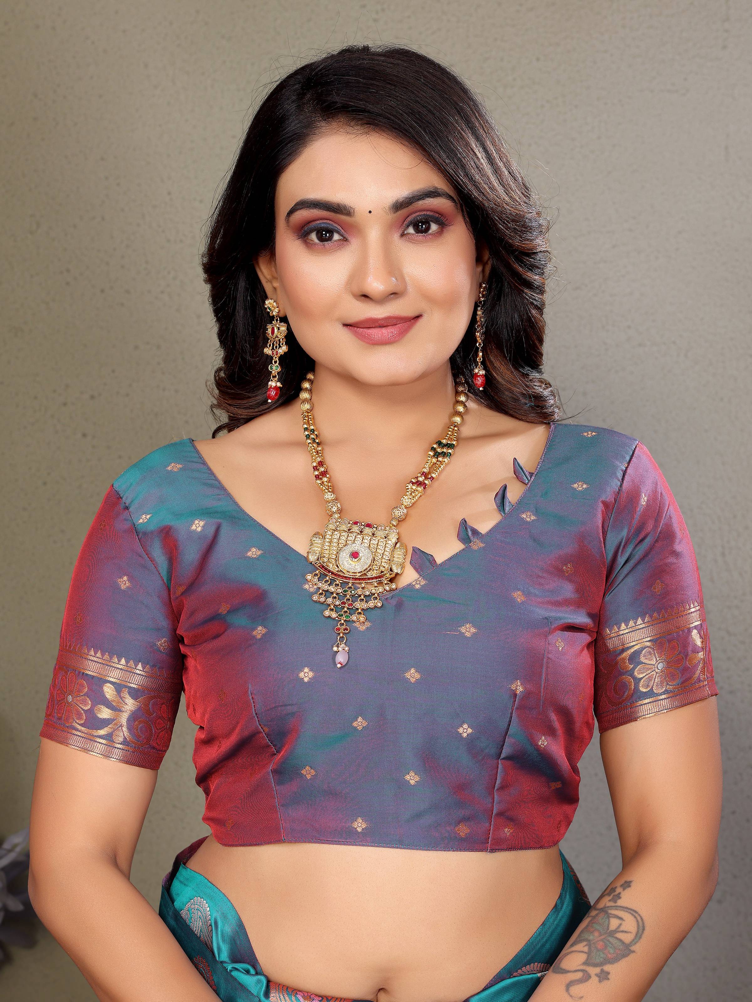 Sonakshi Women's Babypink Banarasi Silk Zari Woven Traditional Saree with Blouse