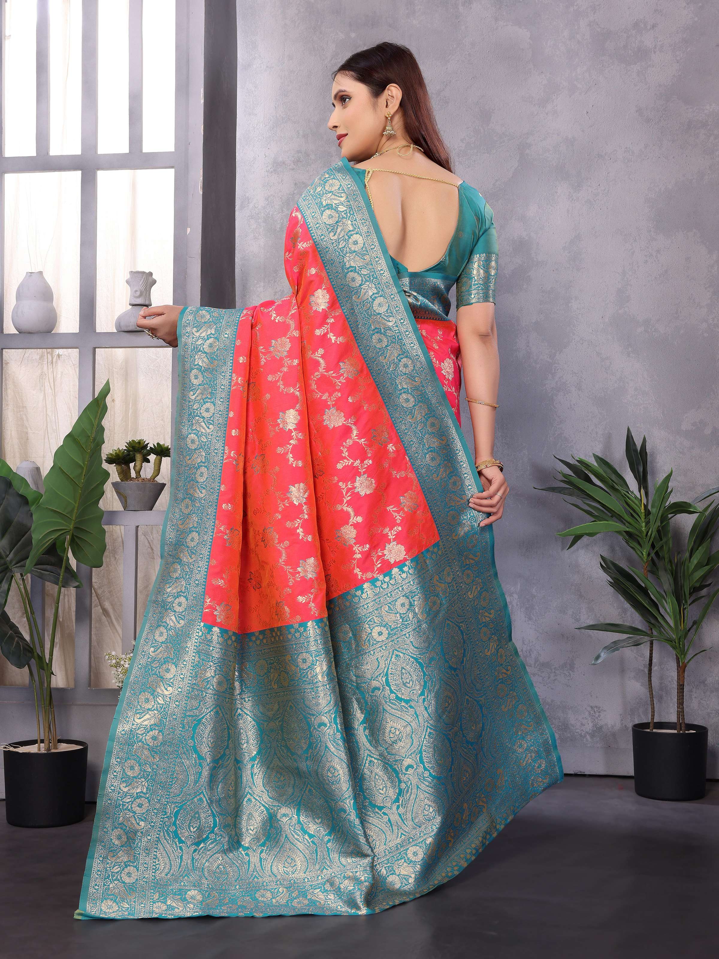 Sonakshi Women's Peach Banarasi Silk Zari Woven Traditional Saree with Blouse