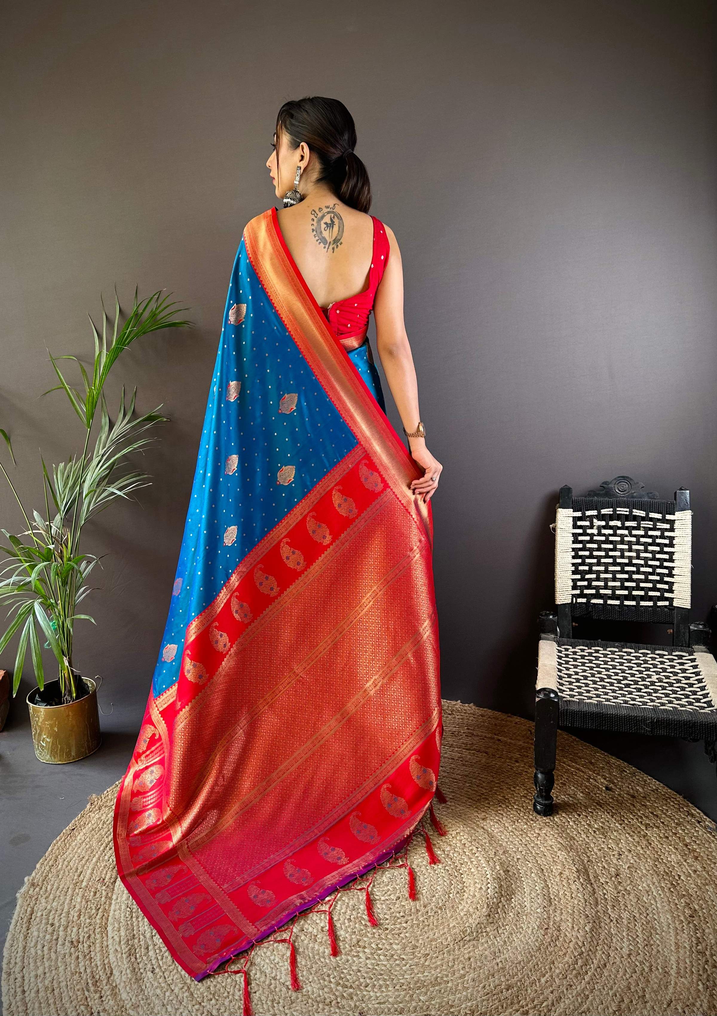 Sonakshi Women's Morepeach Banarasi Silk Zari Woven Traditional Saree with Blouse