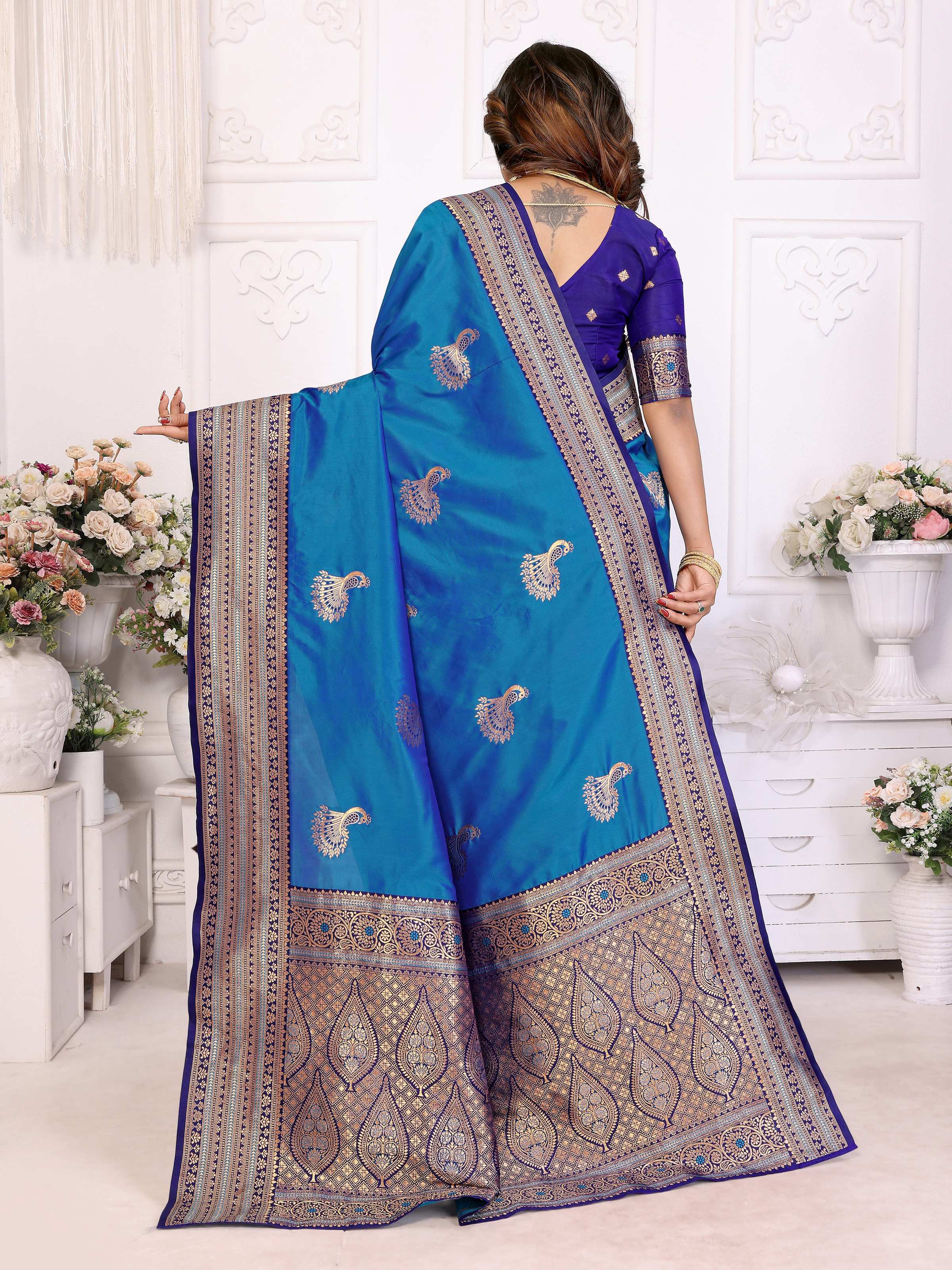 Sonakshi Women's Feroji Banarasi Silk Zari Woven Traditional Saree with Blouse