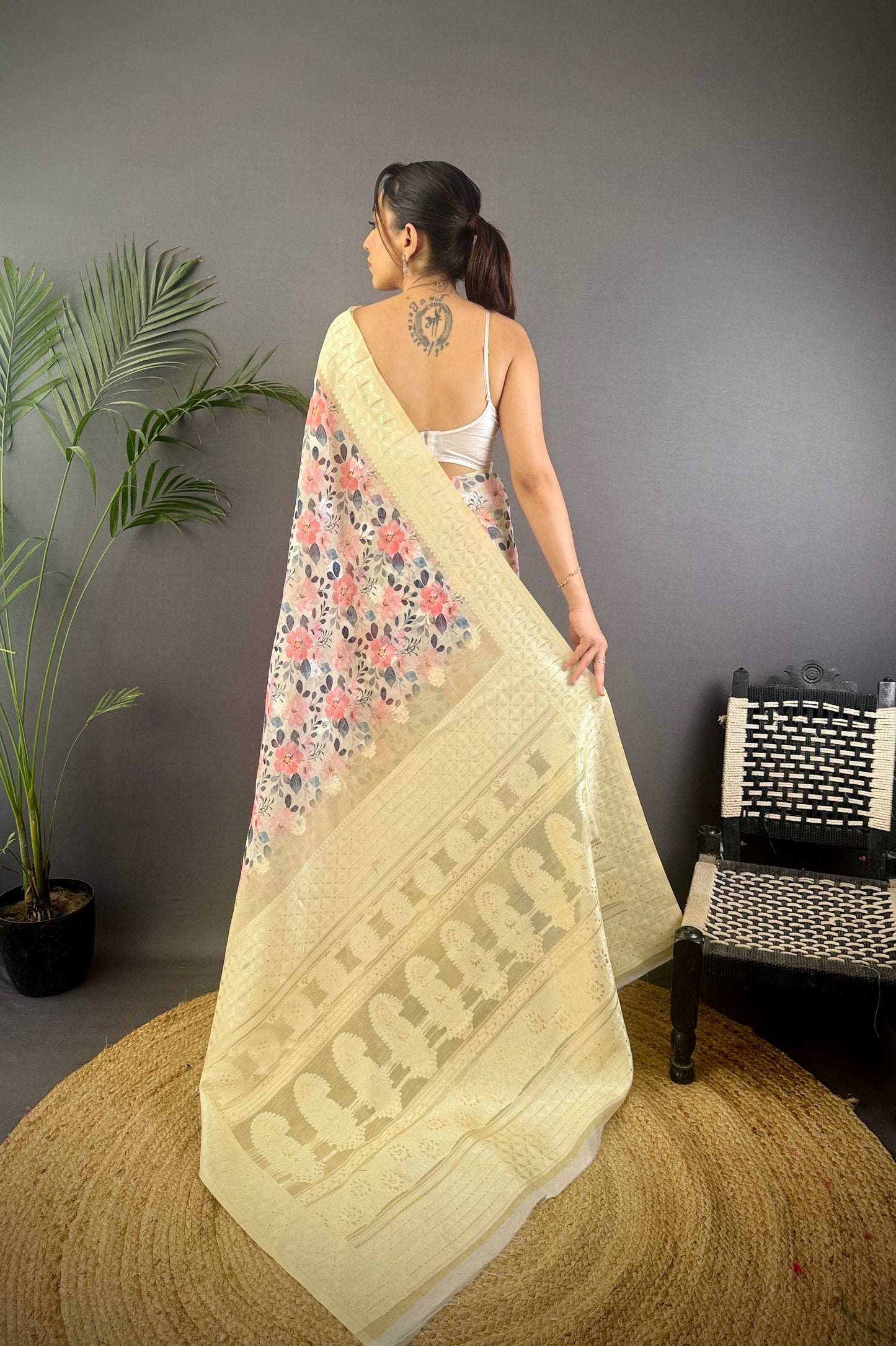 Sonakshi Women's Chandan Blend Silk Jacquard Woven Traditional Saree with Blouse - Distacart