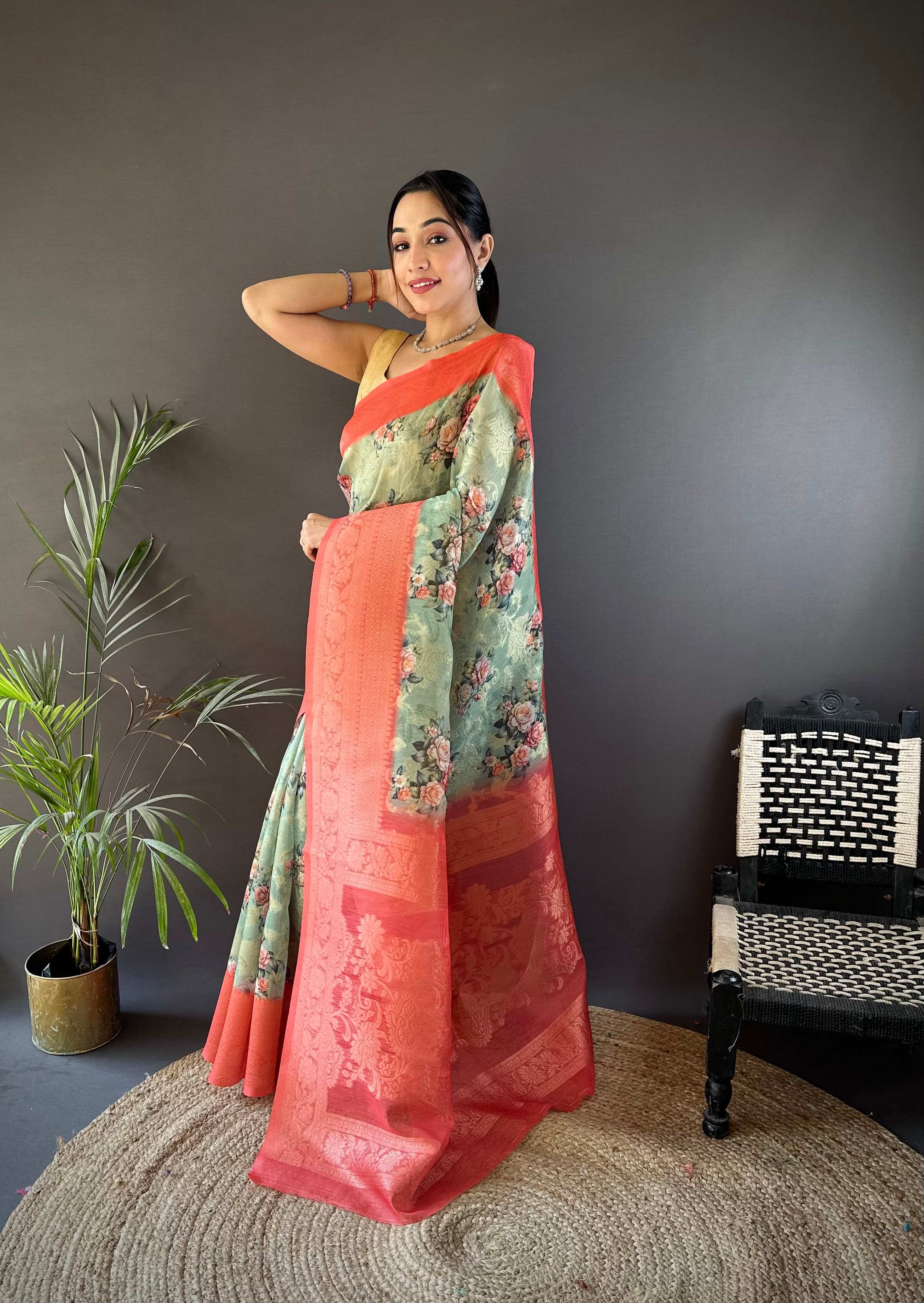 Sonakshi Women's Gajri Blend Silk Jacquard Woven Traditional Saree with Blouse