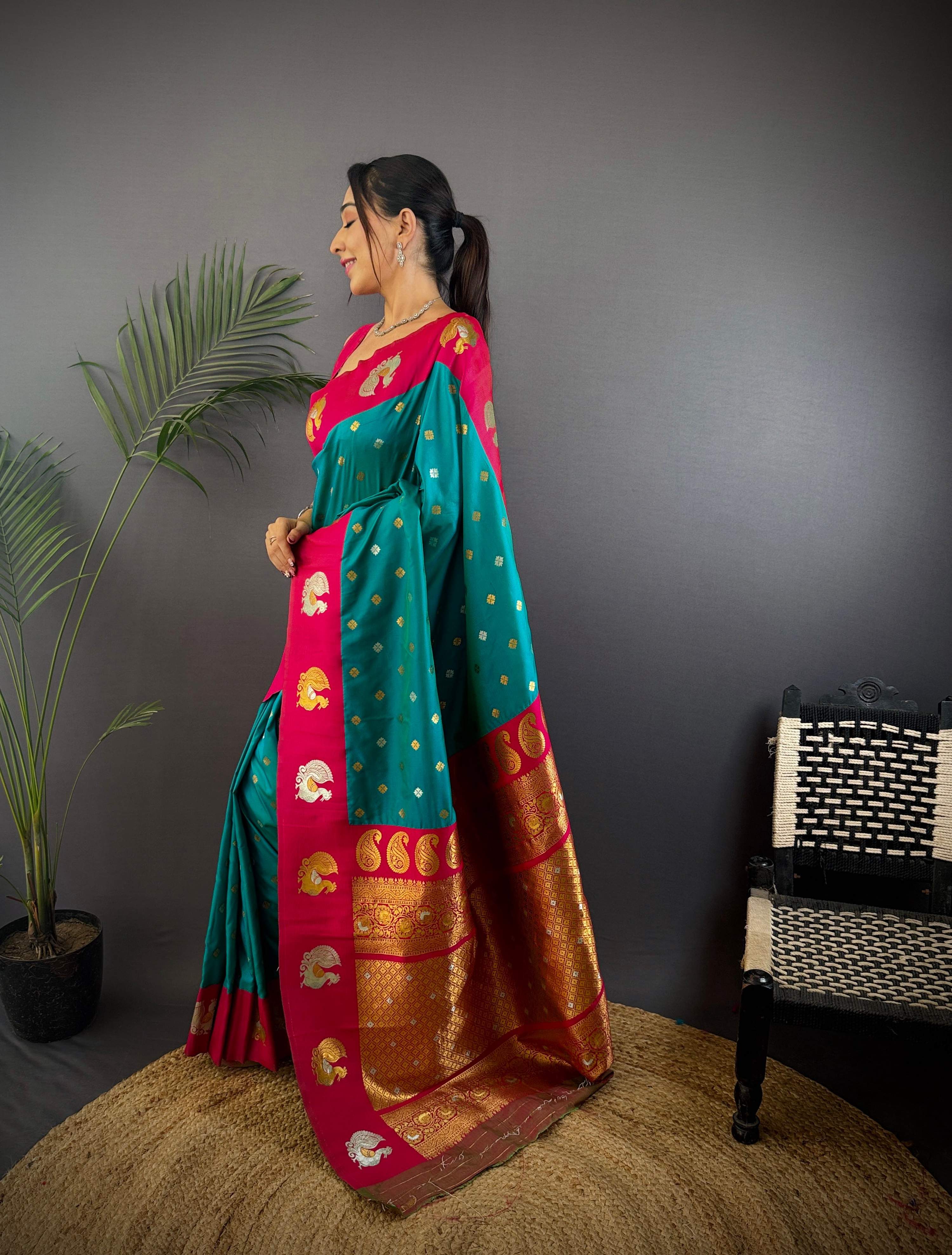 Sonakshi Women's Seagreen Banarasi Silk Zari Weaving Saree with Blouse