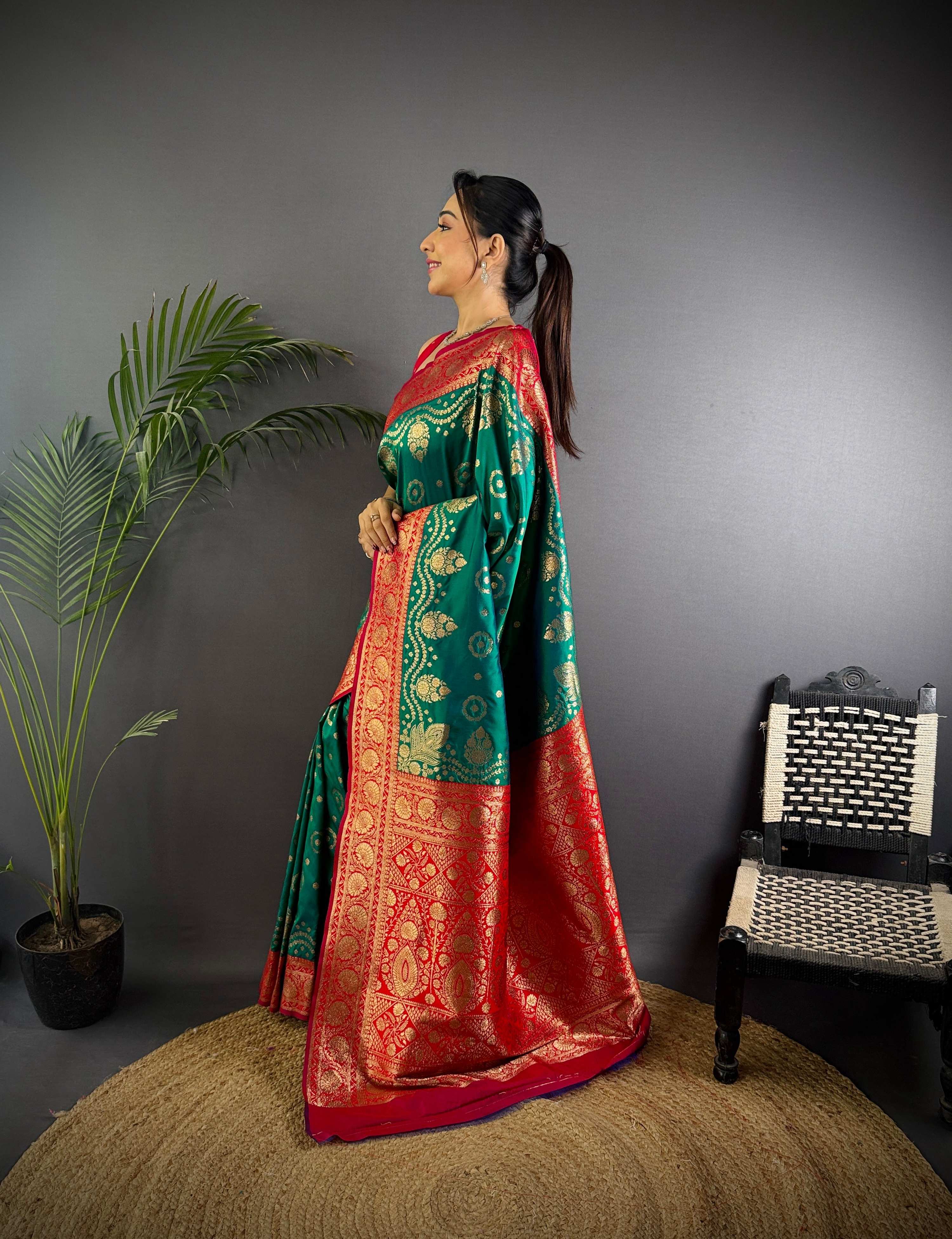 Sonakshi Women's Seagreen Banarasi Silk Zari Weaving Saree with Blouse