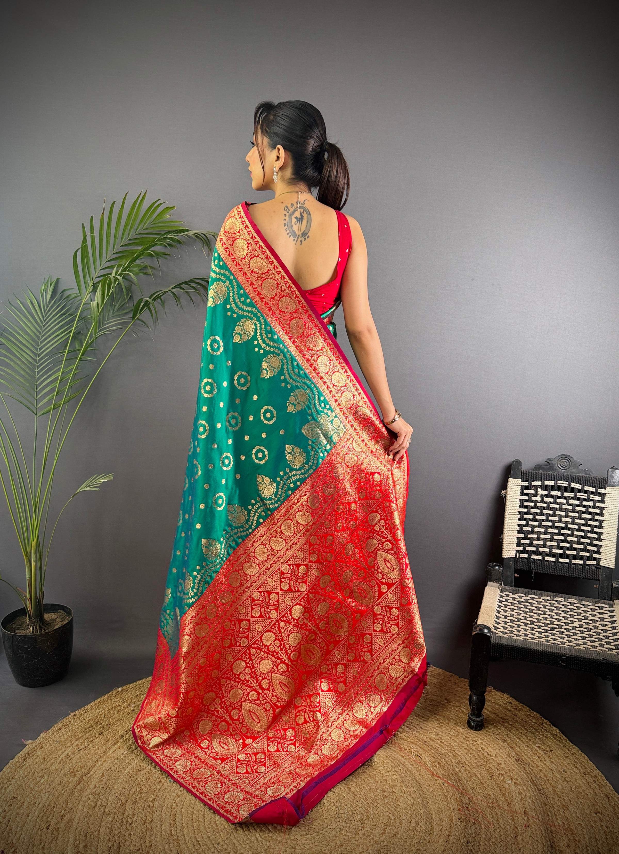 Sonakshi Women's Seagreen Banarasi Silk Zari Weaving Saree with Blouse