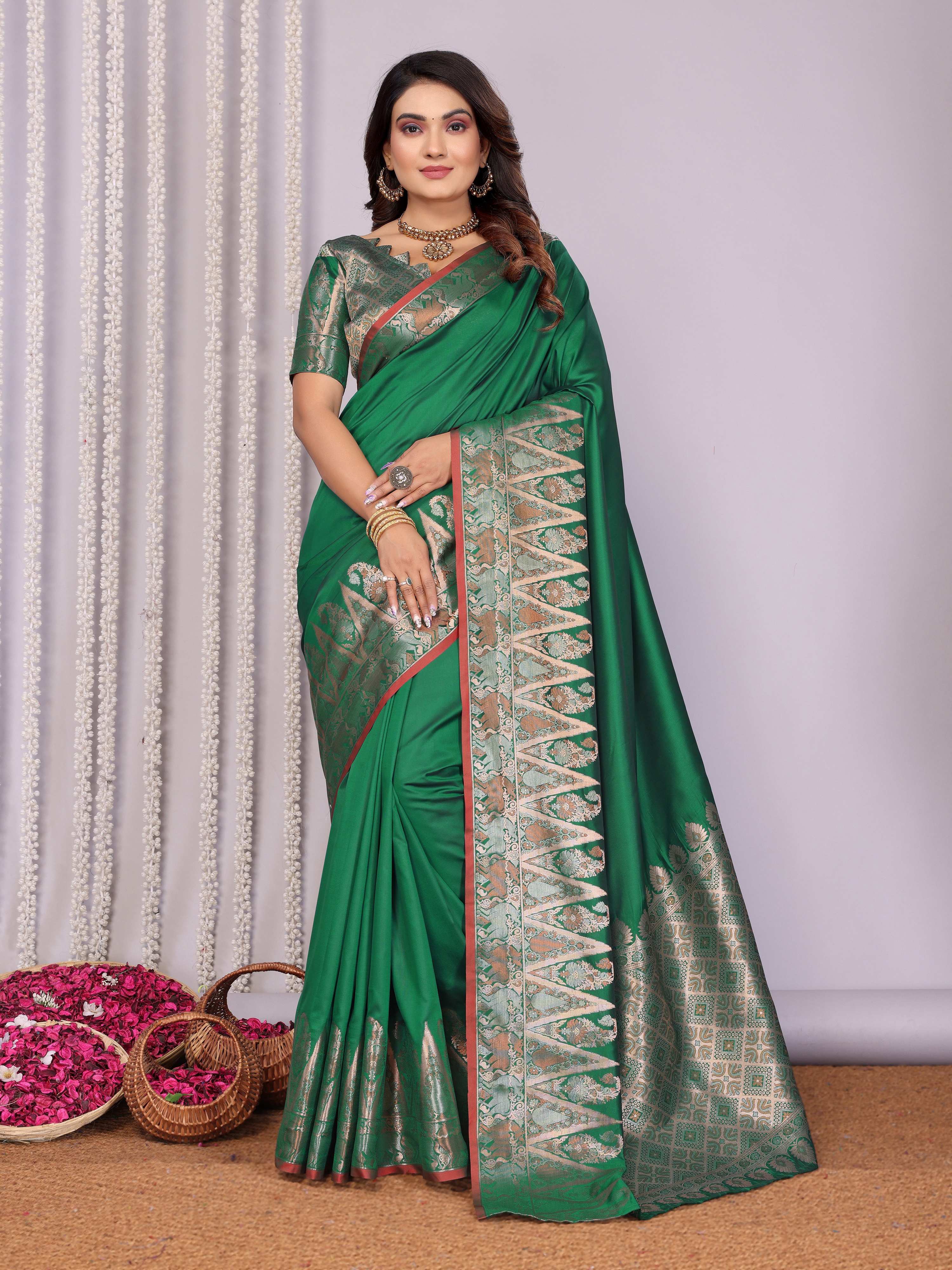 Sonakshi Women's Green Soft Silk Zari Weaving Saree with Blouse