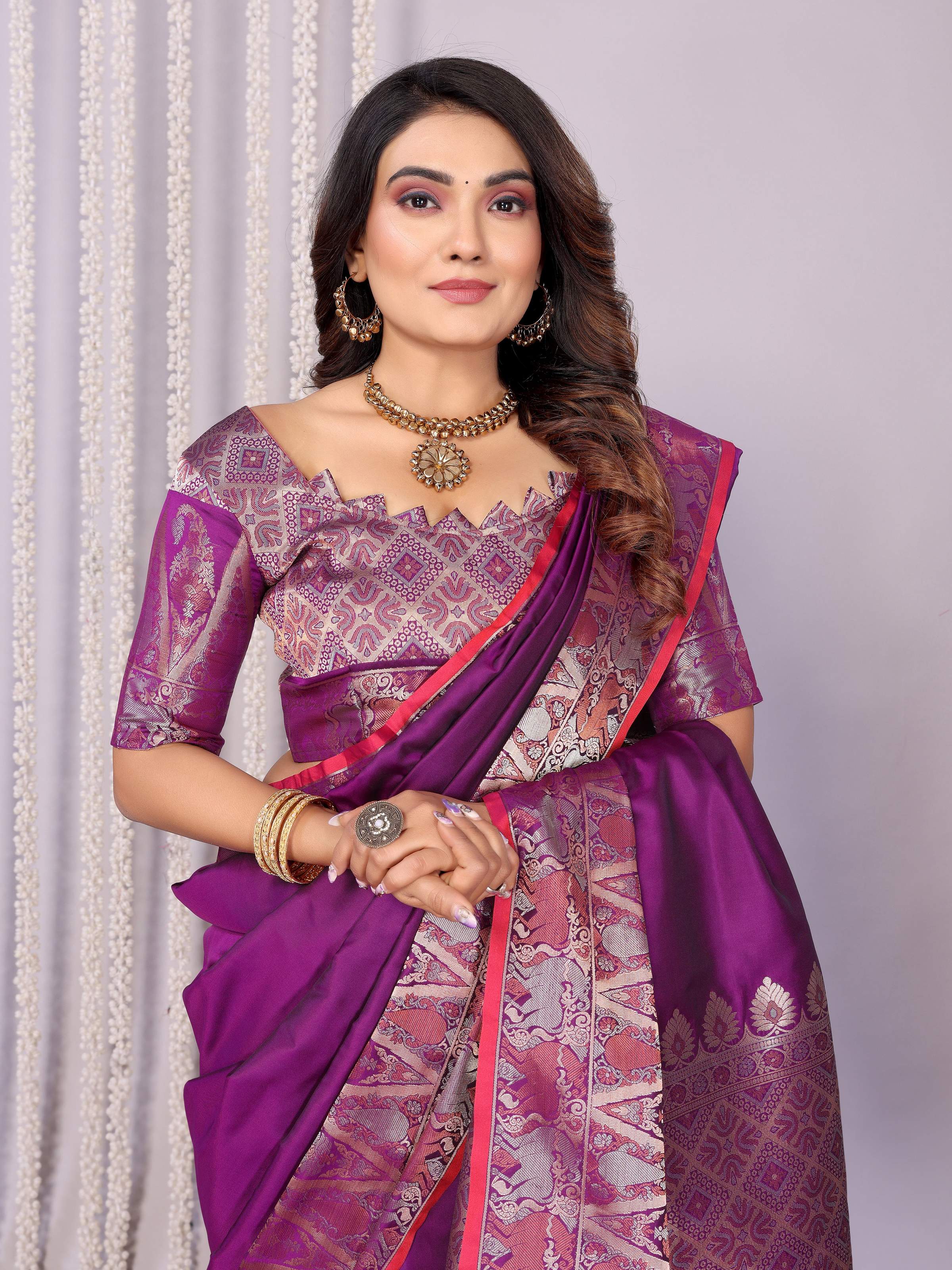 Sonakshi Women's Lavender Soft Silk Zari Weaving Saree with Blouse