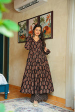 Thumbnail for Sonakshi Women's Black Heavy Rayon With Heavy Digital Printed Anarkali Gown Set - Distacart