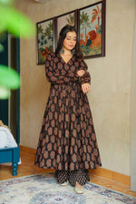 Thumbnail for Sonakshi Women's Black Heavy Rayon With Heavy Digital Printed Anarkali Gown Set - Distacart