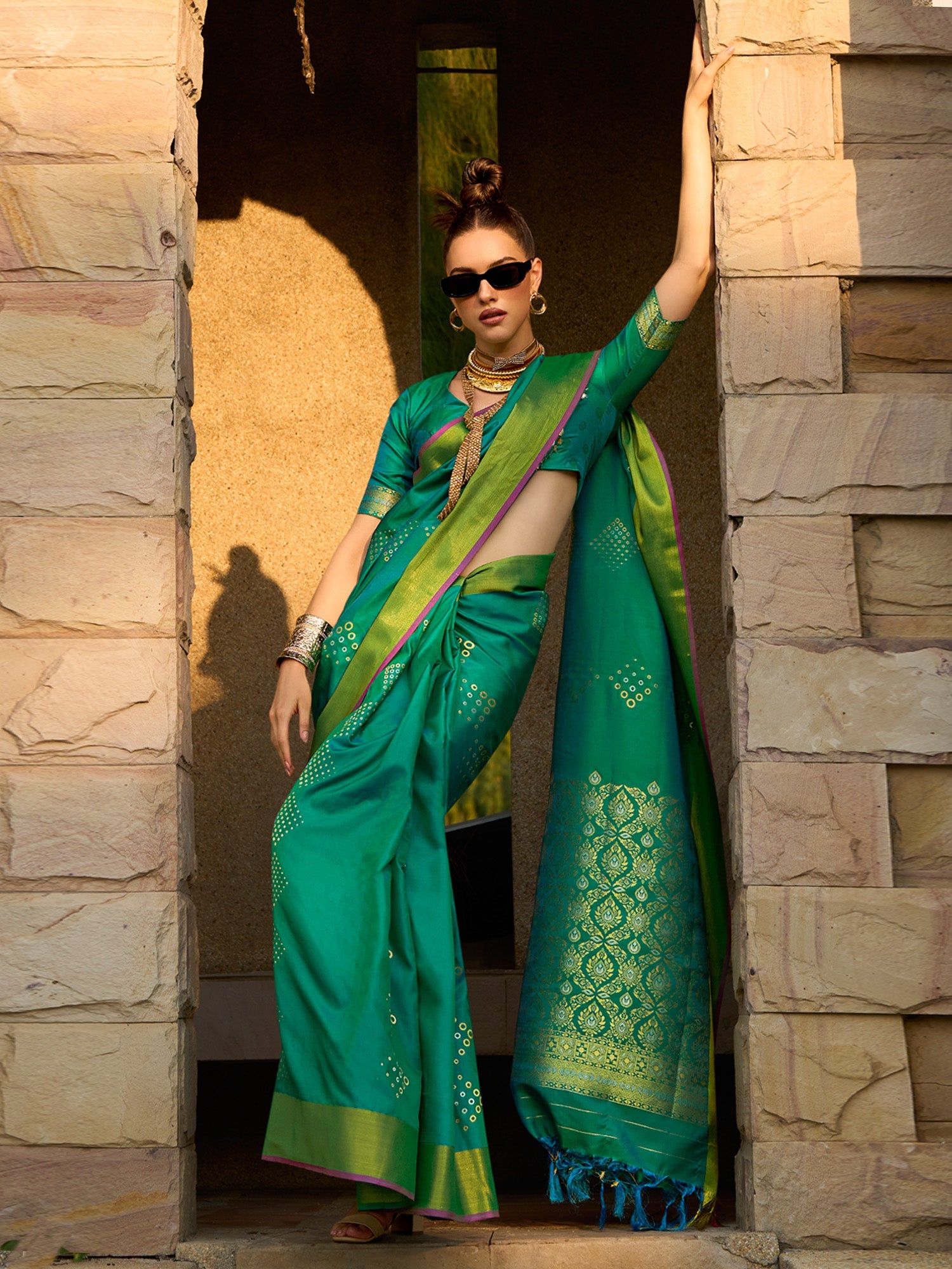 NOZ2TOZ Women's Silk Blend Teal green Woven Design Designer Saree With Blouse Piece - Distacart