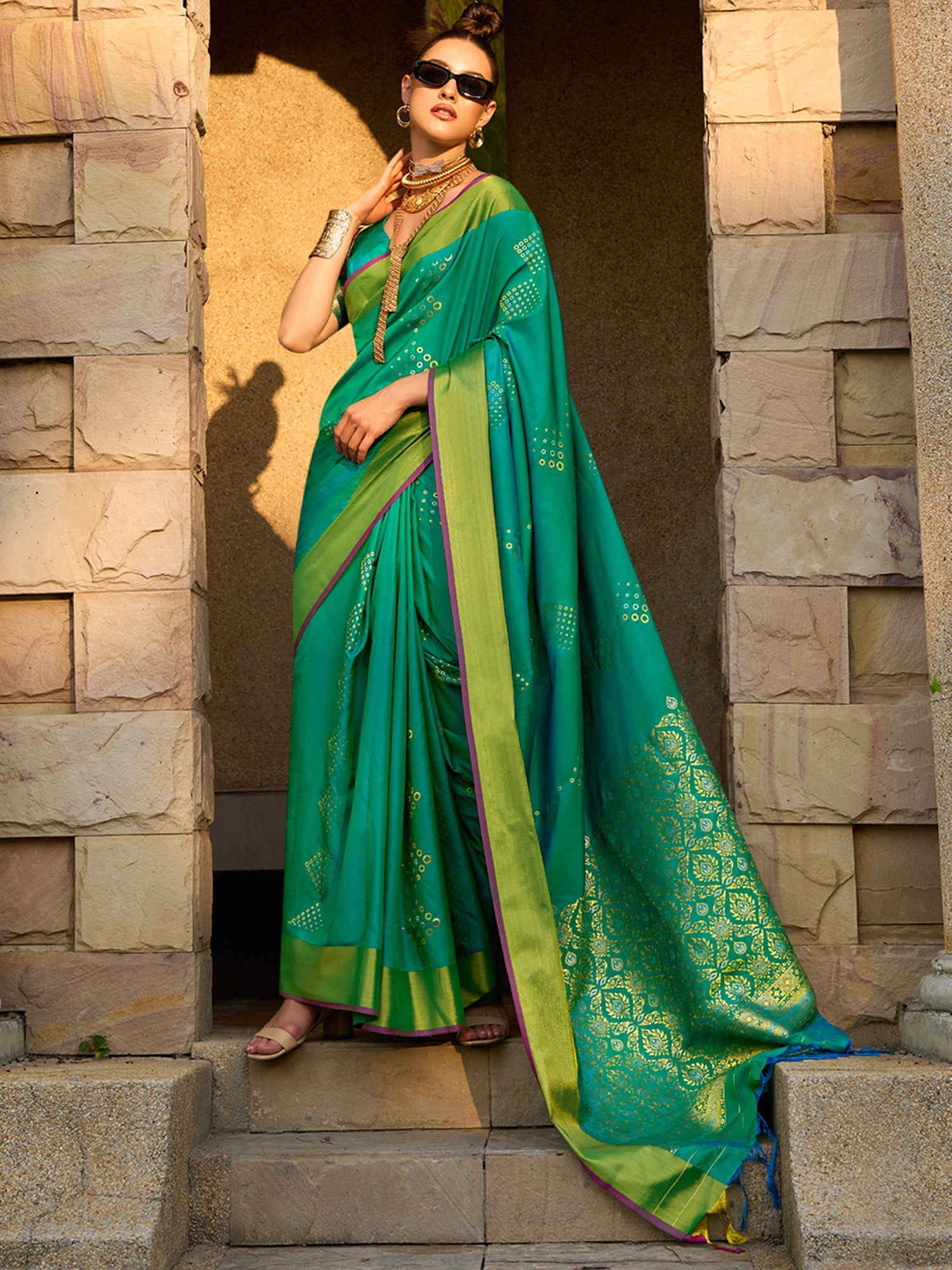 NOZ2TOZ Women's Silk Blend Teal green Woven Design Designer Saree With Blouse Piece - Distacart