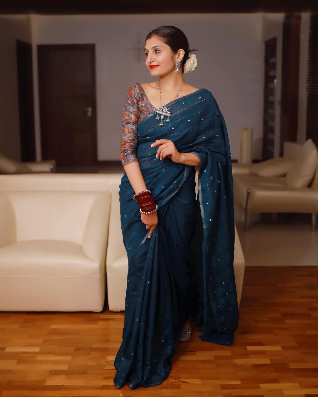 Blue Pure Linen Ethnic Motifs Saree with Unstitched Blouse - A2M - Distacart