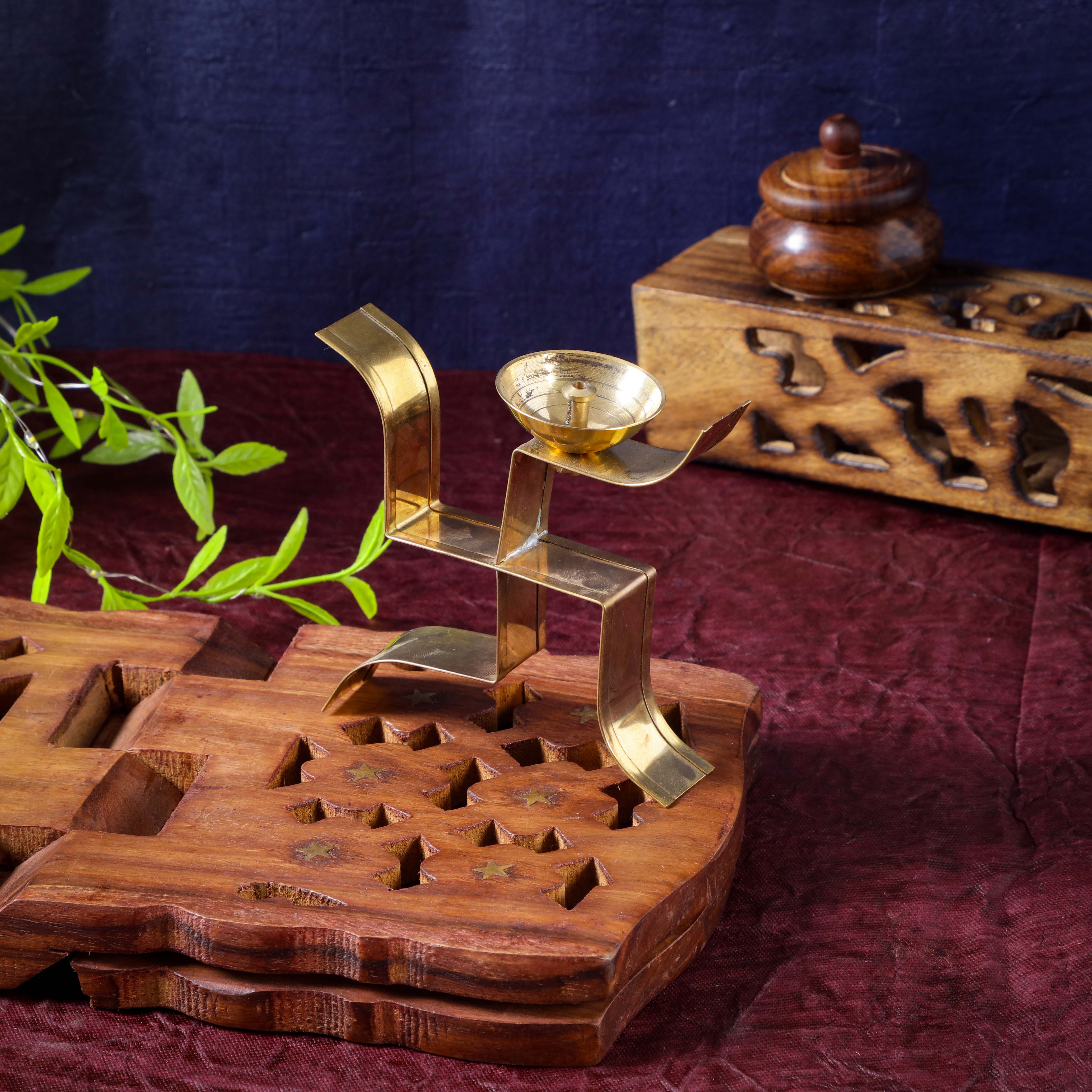 Sri Rudra Swastic Brass Diya (SR 02372) - Distacart