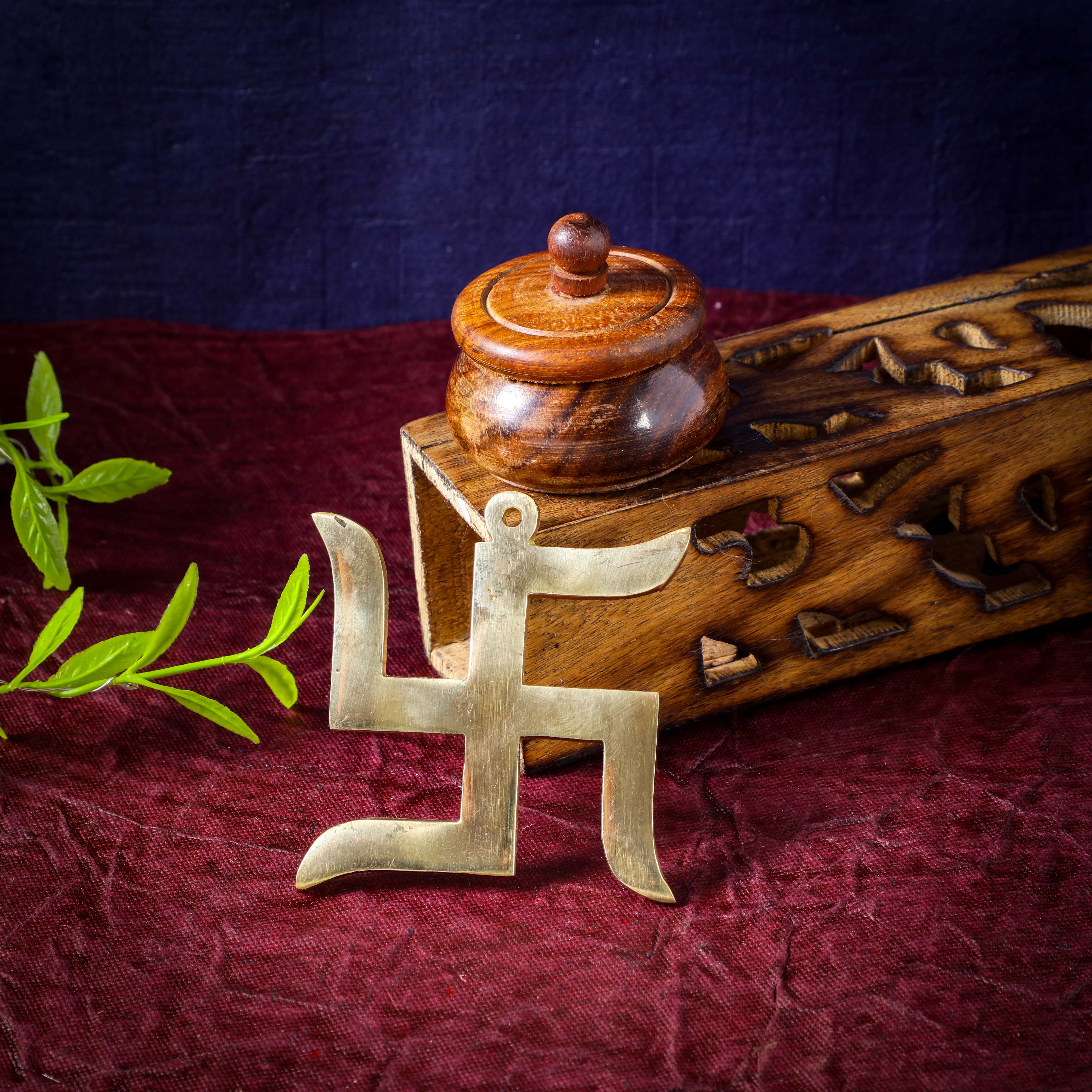 Sri Rudra Swastic (SR 03410) - Distacart