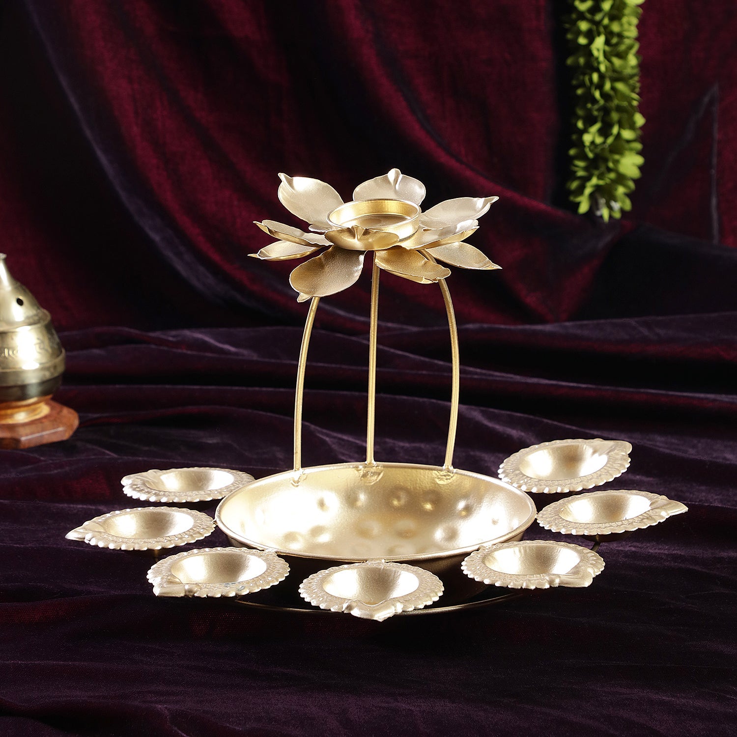 Sri Rudra Lotus Diya (SR03259) - Distacart
