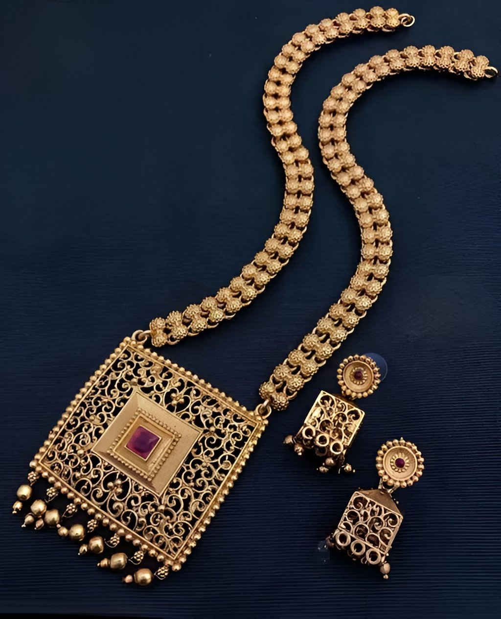 Jewel City Antique Gold-Plated Filigree Necklace Set – Traditional Long Haram with Ruby Accent
