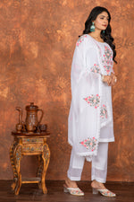 Thumbnail for Malishka Women's White Heavy Faux Georgette Embroidery Kurta Pant Set With Dupatta - Distacart