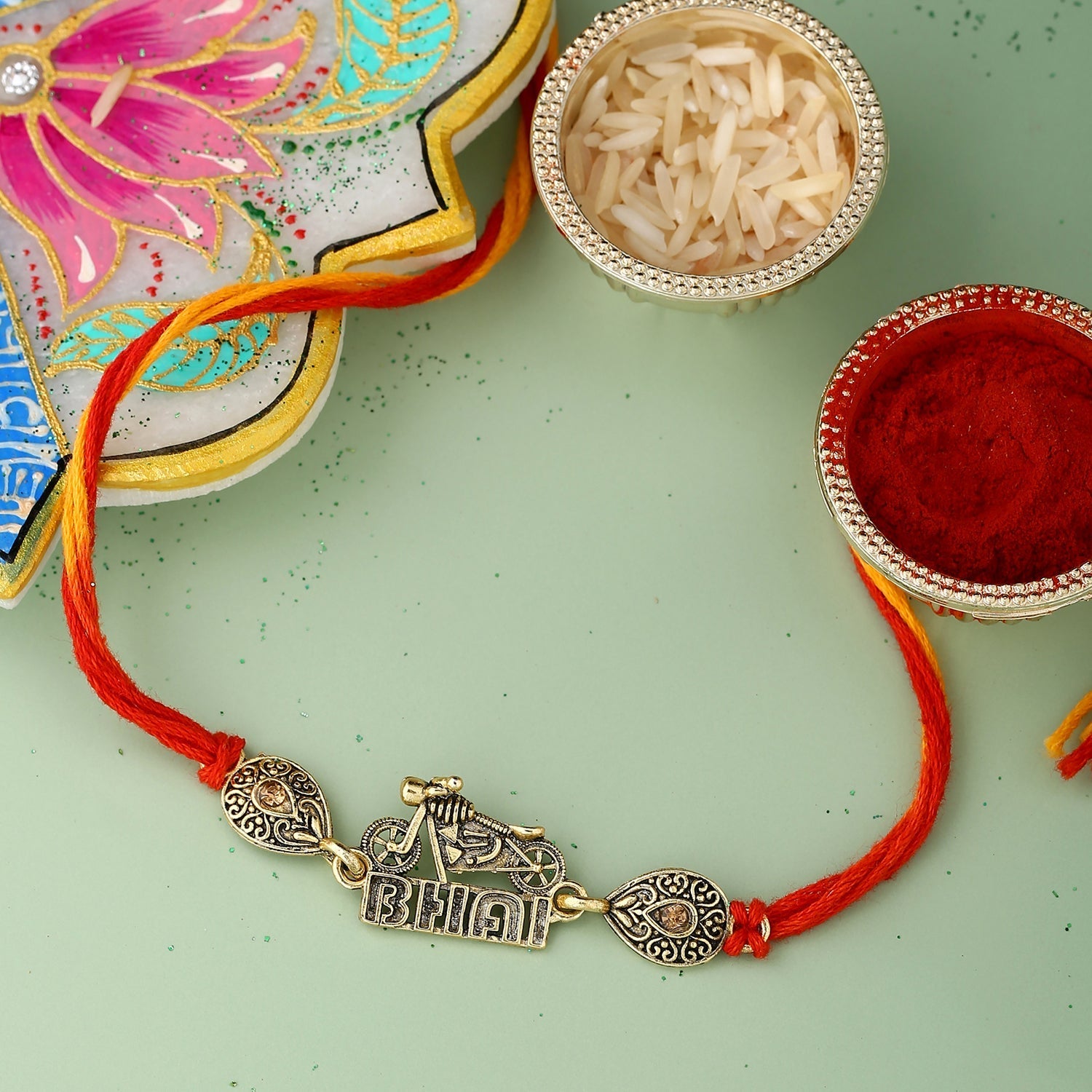 trueBrowns X Voylla Stylish Biker Bhai Rakhi With Roli Chaawal Pack - Distacart