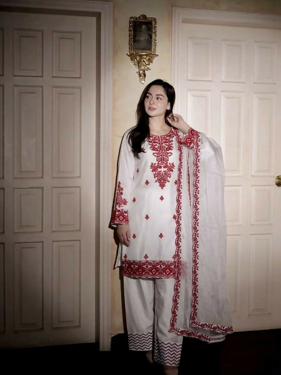 Teeya Creation Womens Trendy Stylish Embroidery Thread Work Kurta Set - Dista