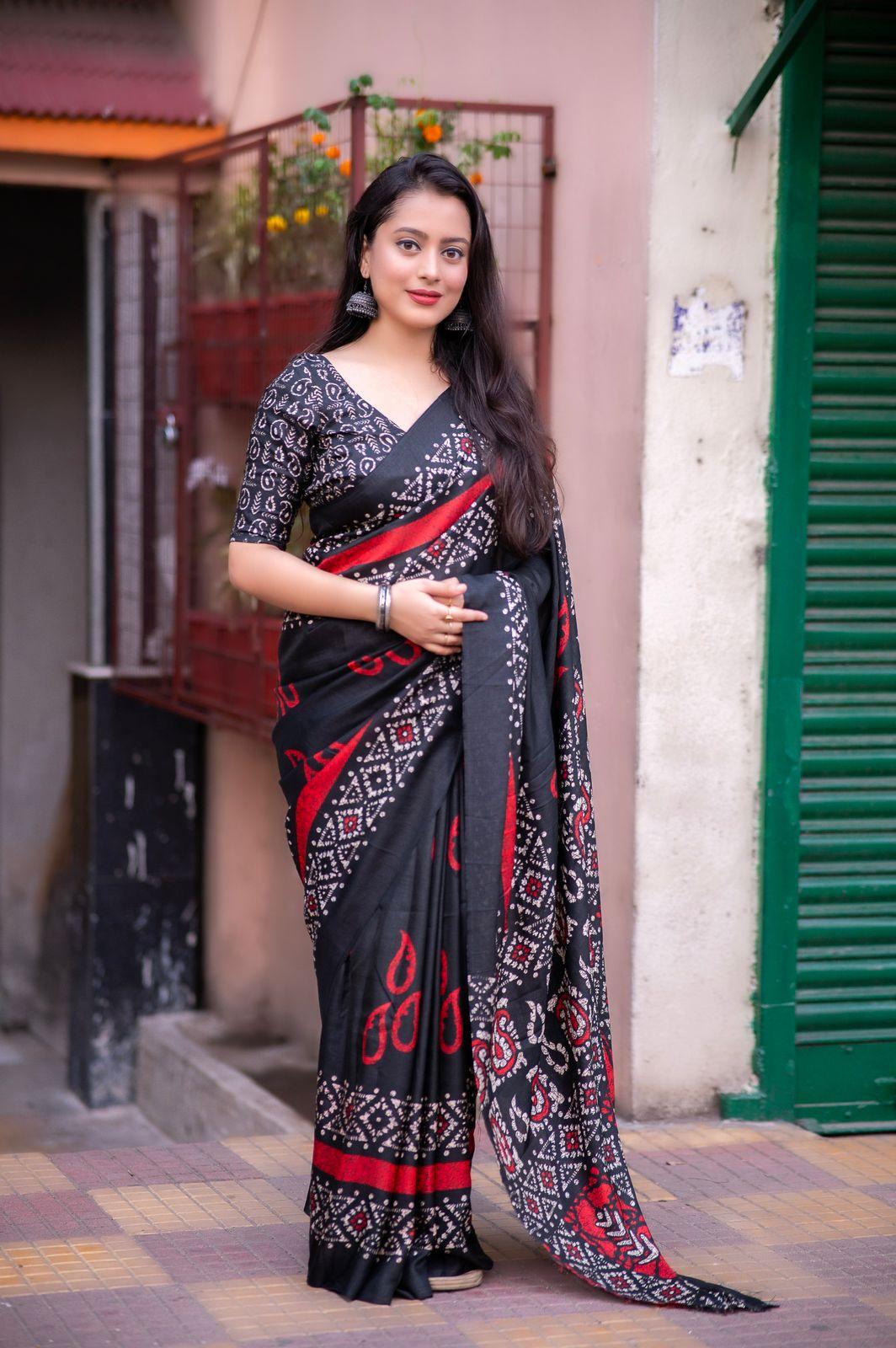 Black Silk Blend Ethnic Motifs Saree with Unstitched Blouse - A2M - Distacart