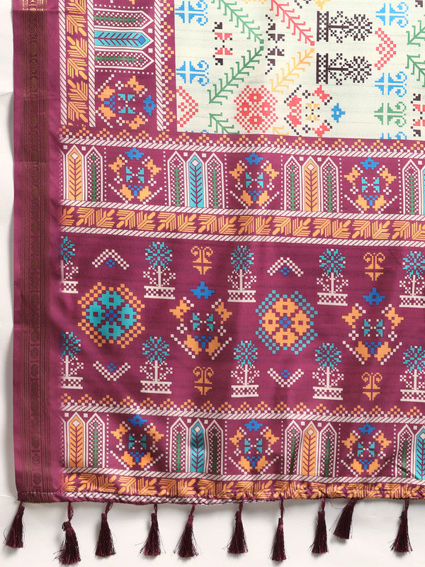 Green Silk Blend Digital Print Patola Saree with Unstitched Blouse - Hiral Fashion - Distacart