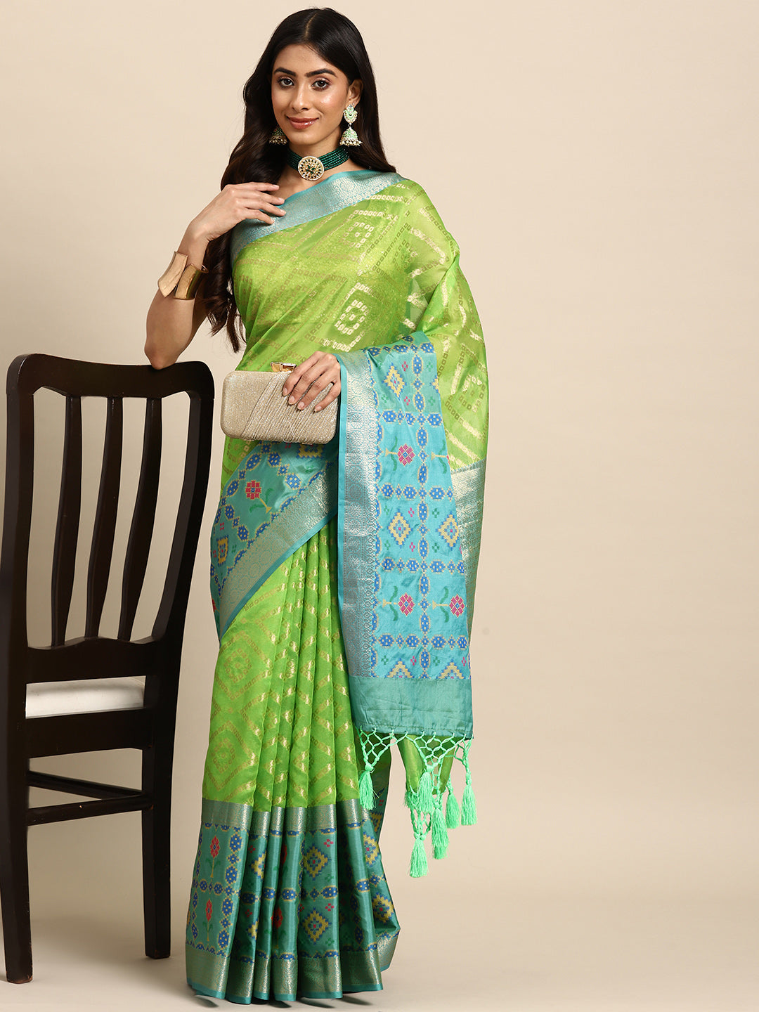 Green Silk Blend Woven Zari Design Geomatric Saree with Unstitched Blouse - Hiral Fashion - Distacart