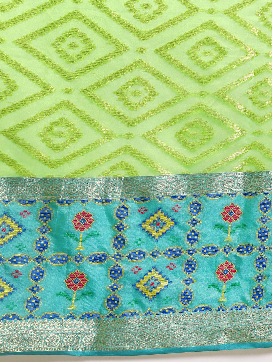 Green Silk Blend Woven Zari Design Geomatric Saree with Unstitched Blouse - Hiral Fashion - Distacart