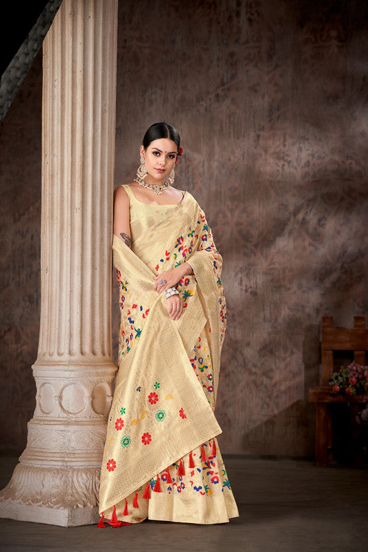 White Cotton Blend Woven Thread Floral Saree with Unstitched Blouse - Hiral Fashion - Distacart