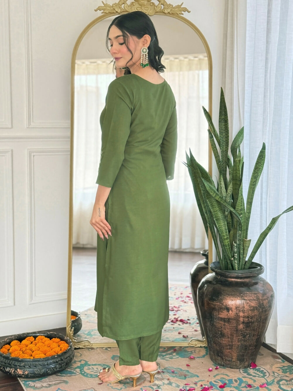 Divine Drape Women's Rayon Embroidered Straight Kurta Pant With Dupatta - Mahendi