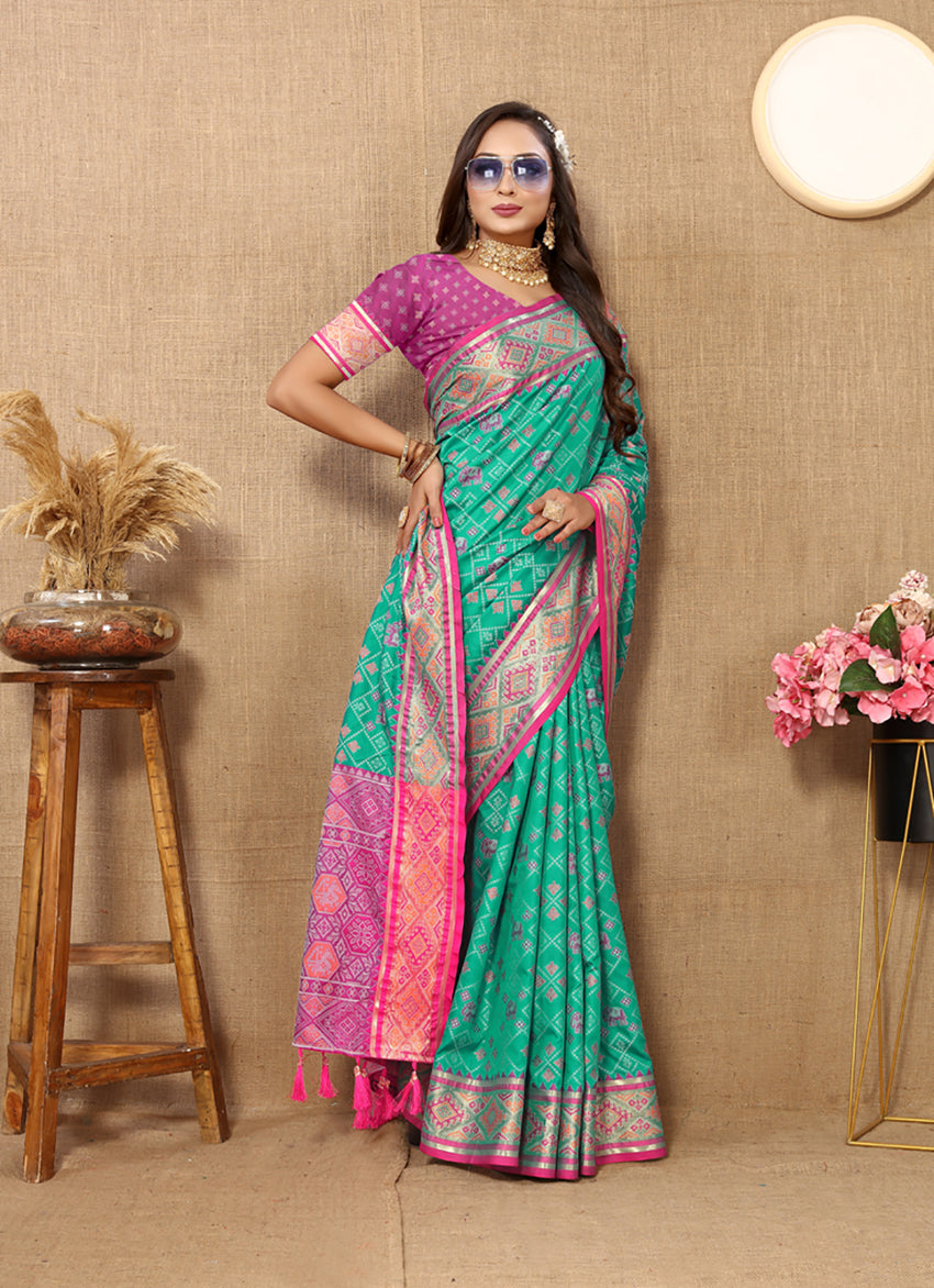 Lorenvalley Fashion Seagreen Patola Silk Woven Design with Zari Meenakari Weaving motifs Pallu Saree - Distacart