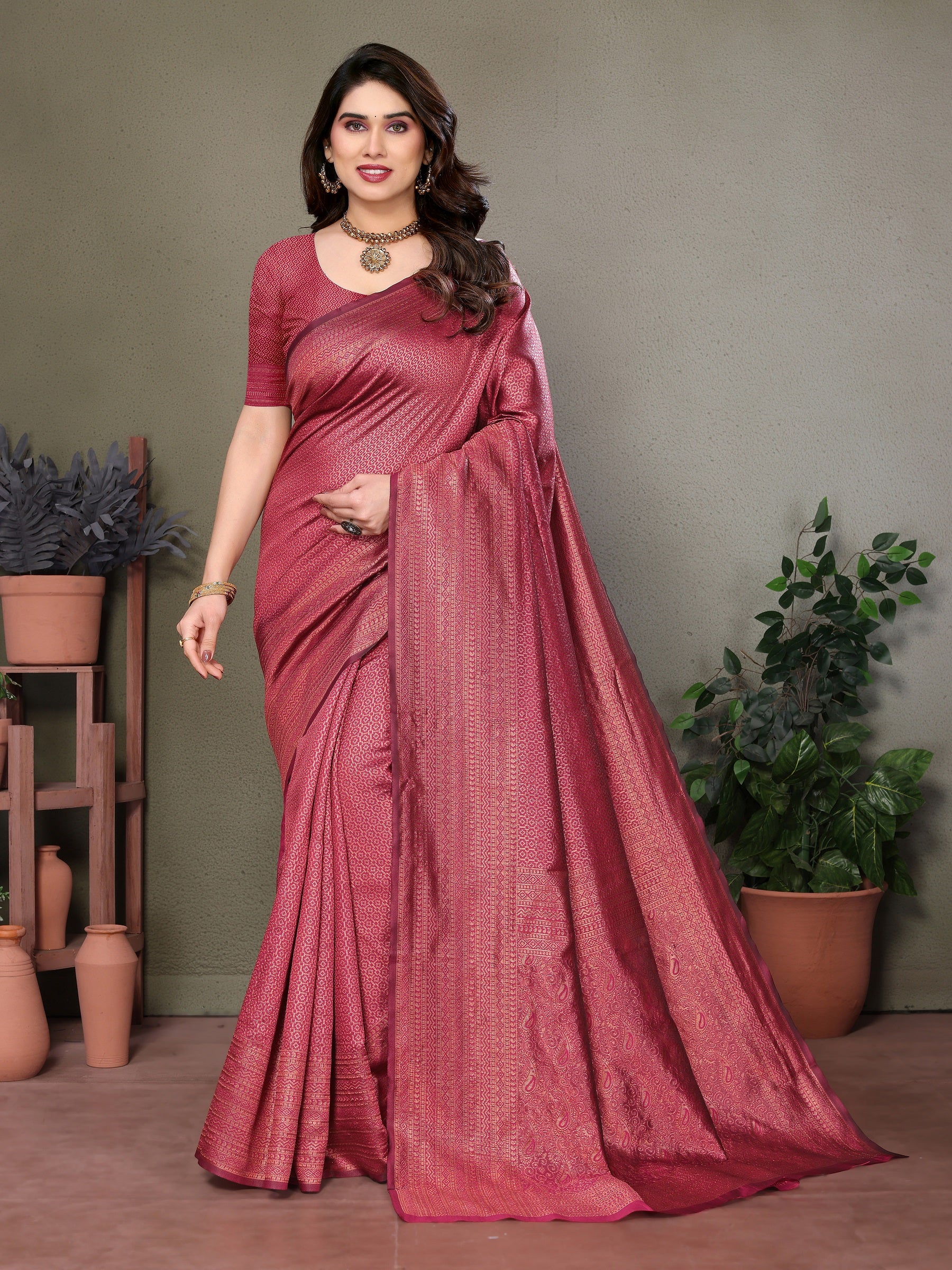 Vedant Vastram Litchi Silk Banarasi Silk Saree - Maroon - Distacart