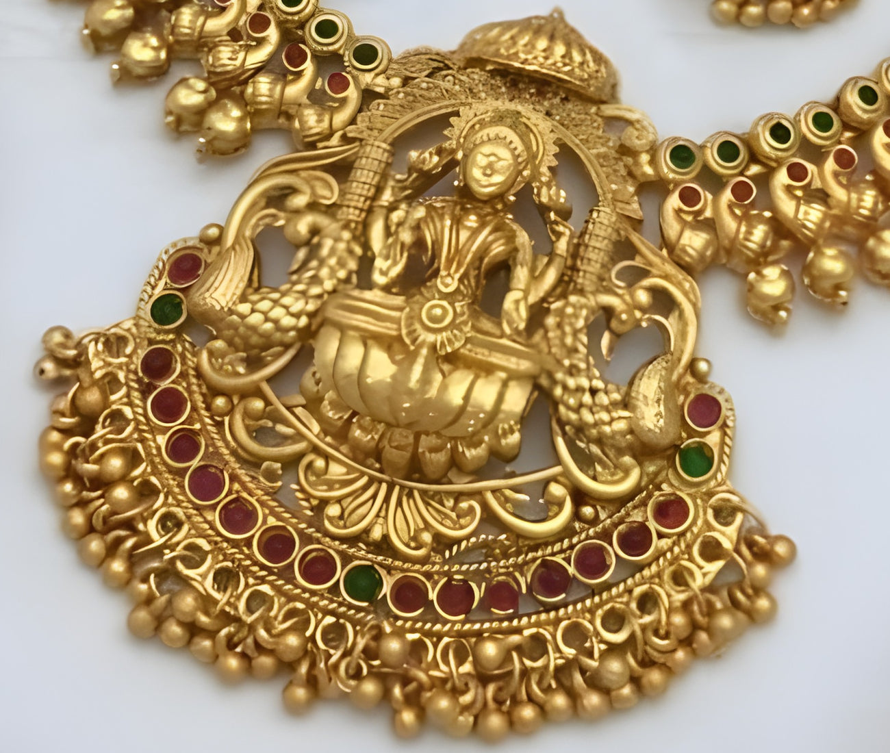 Jewel City Exquisite Gold-Plated Lakshmi Temple Jewelry Set: Necklace and Earrings