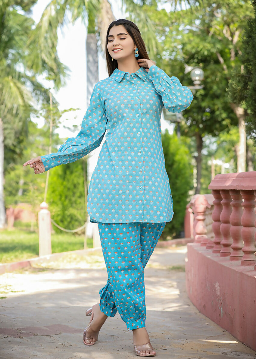 Kaajh Women's Sky Blue Printed Cotton Kurta Pant Set - Distacart
