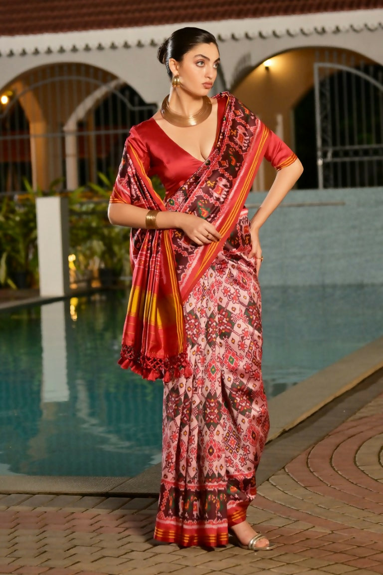 Vishnu Weaves Women's White Banarasi Silk Patola Printed Saree with Blouse