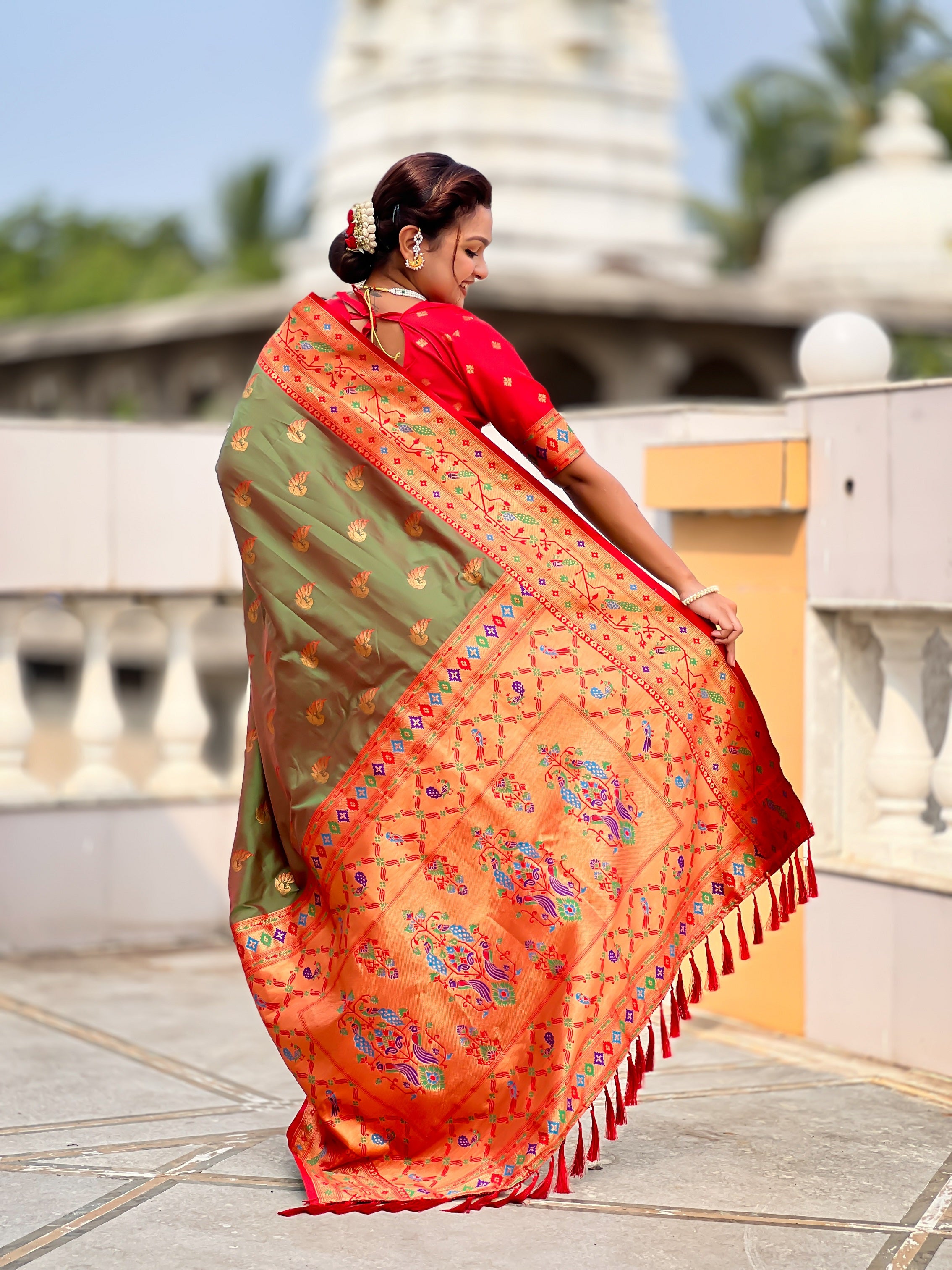 Vedant Vastram Soft Litchi Silk Paithani Jacquard Saree - Mahendi - Dista
