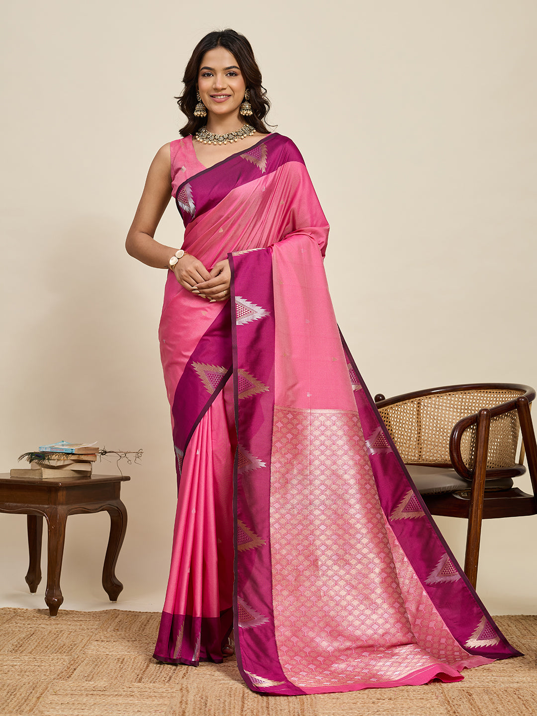 Vedant Vastram Soft Litchi Silk Banarasi Silk Jacquard Saree - Pink - Dista