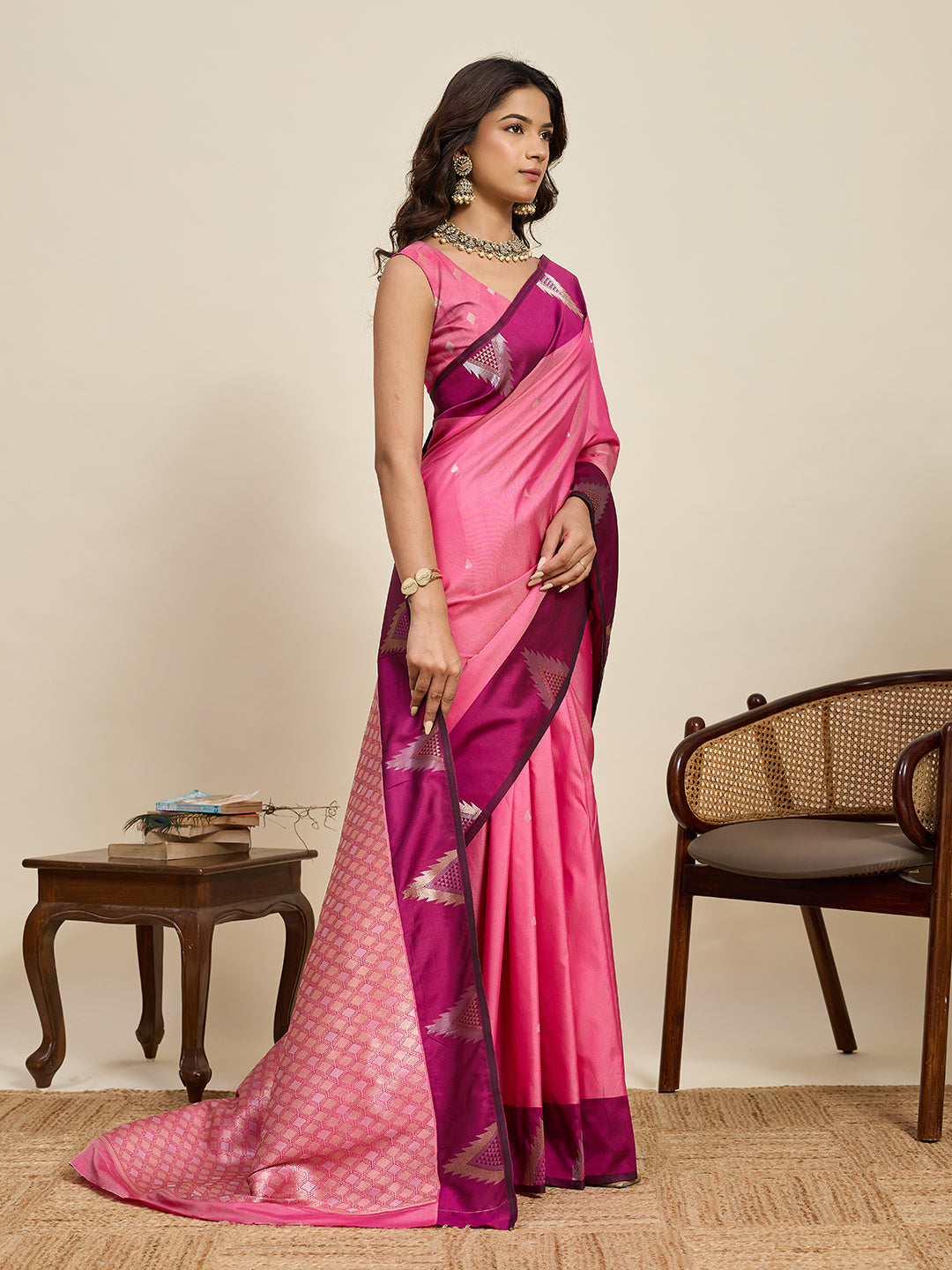 Vedant Vastram Soft Litchi Silk Banarasi Silk Jacquard Saree - Pink - Dista
